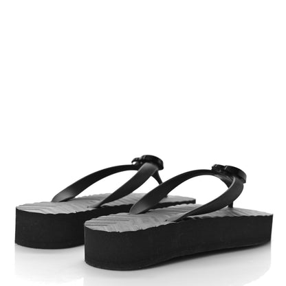 Gucci Rubber Chevron Womens GG Thong Sandals 37 Black 3 of 9