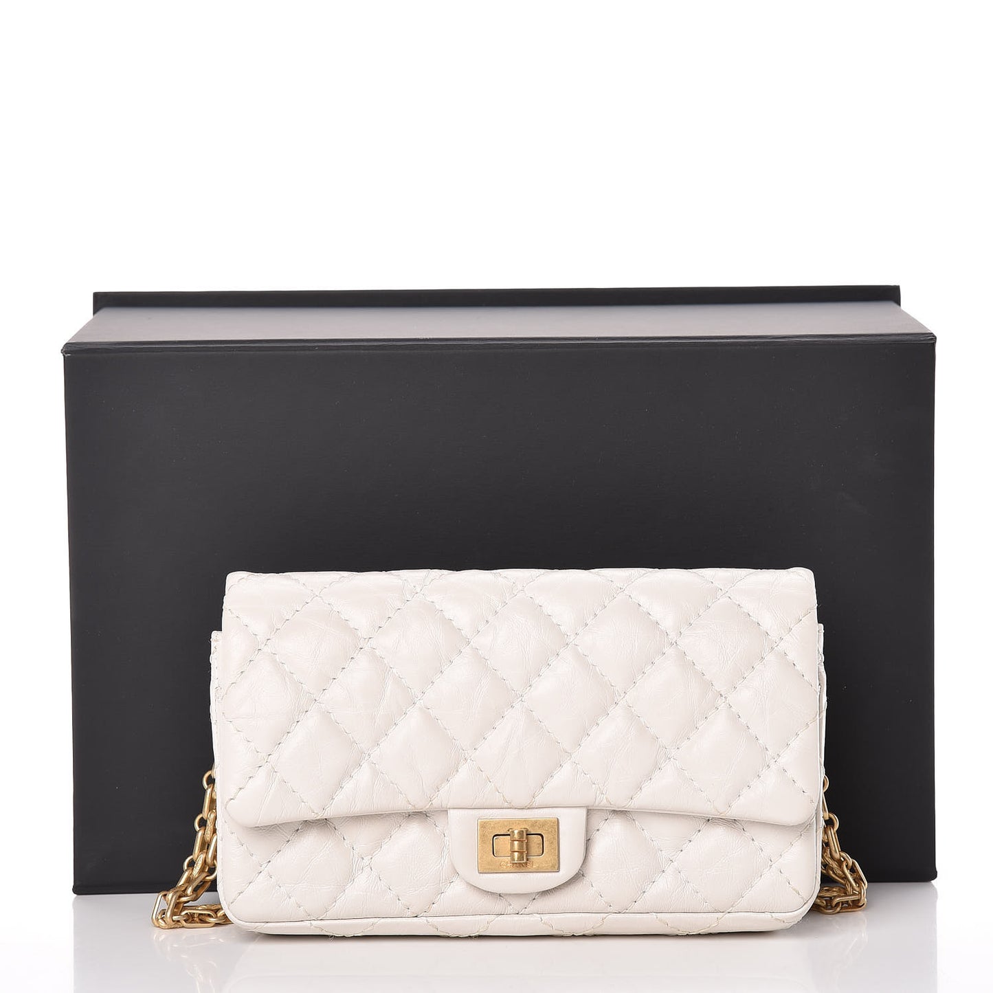 Aged Calfskin Quilted 2.55 Reissue Chain Waist Bag White