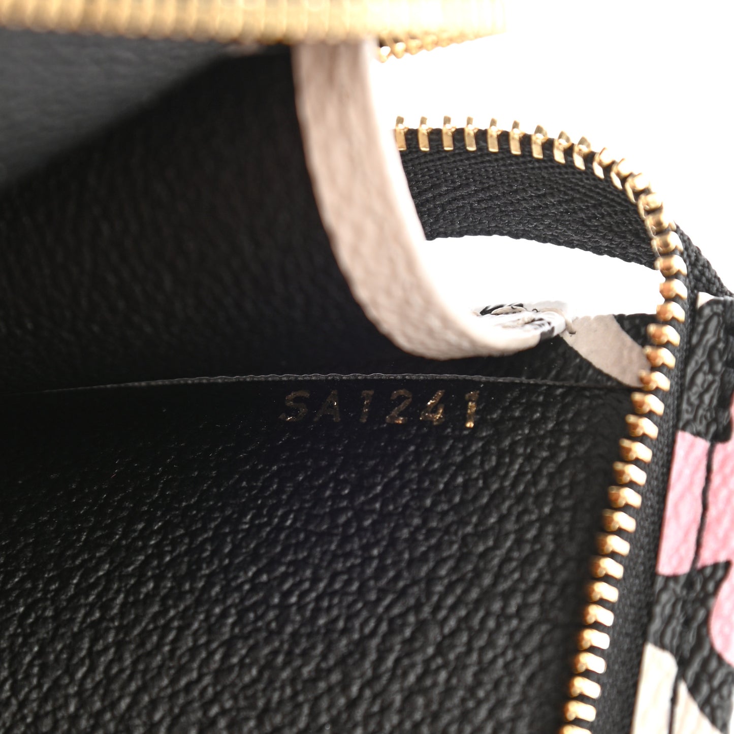 Monogram Giant Wild At Heart Toiletry Pouch 26 Black