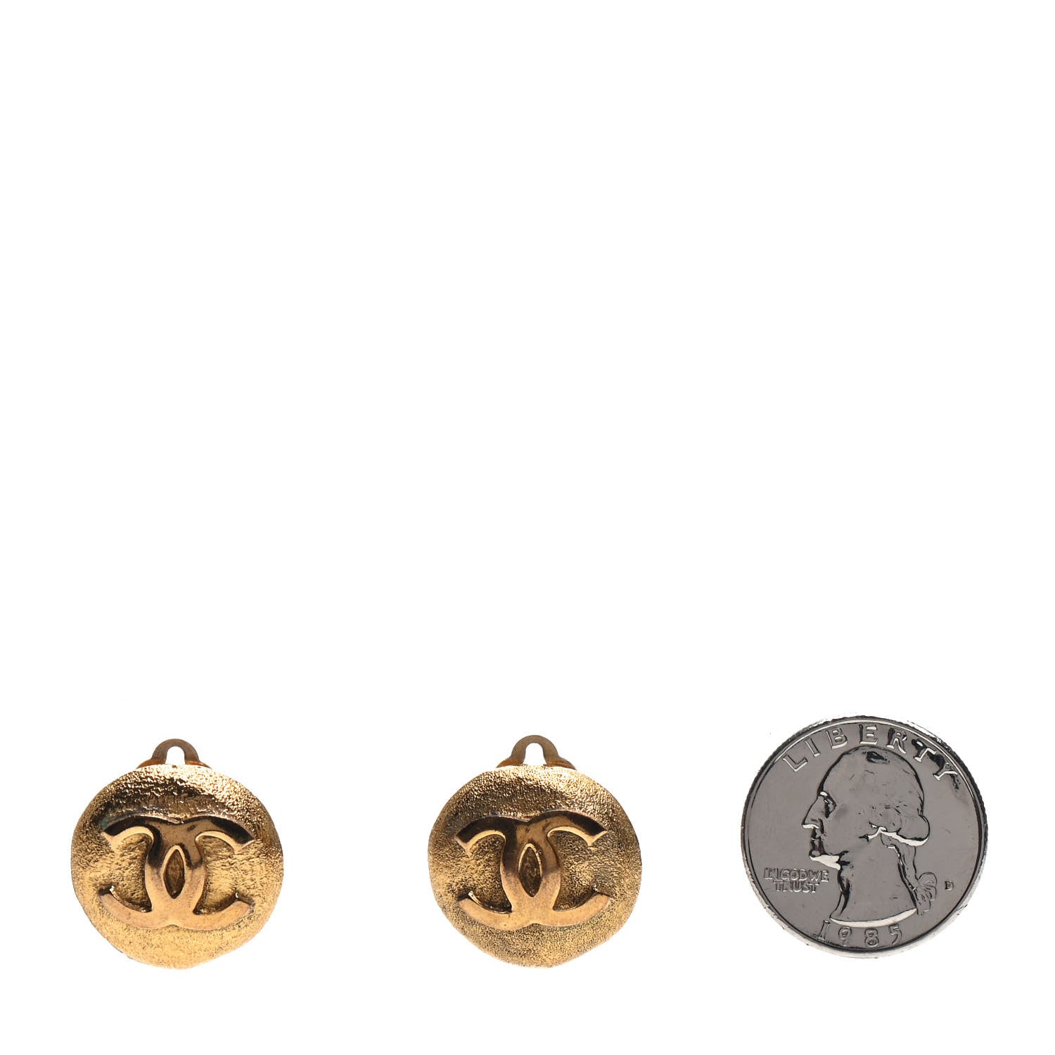 Chanel Round CC Clip On Earrings Gold 2 of 5