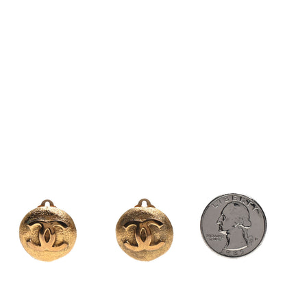 Chanel Round CC Clip On Earrings Gold 2 of 5