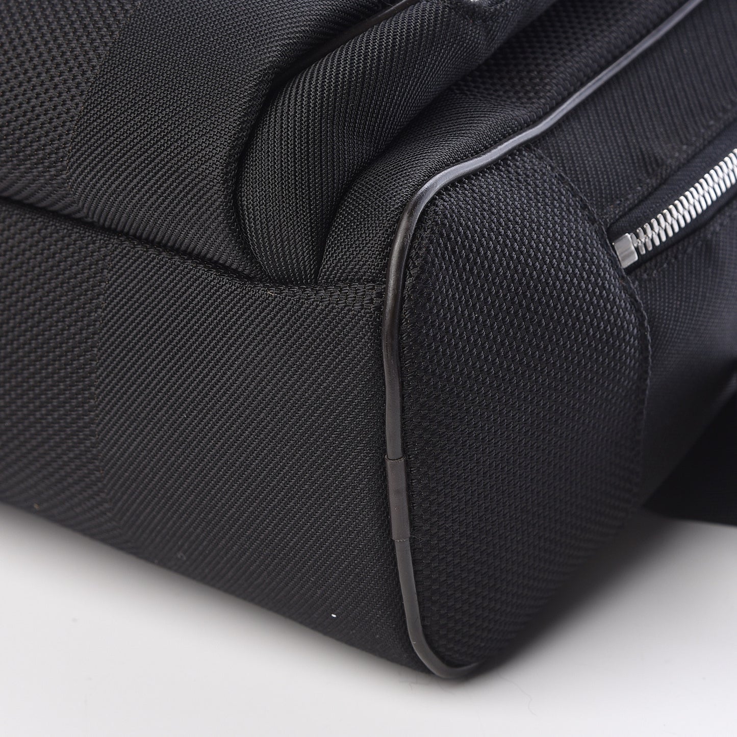 Damier Geant Neo Bongo Backpack Black