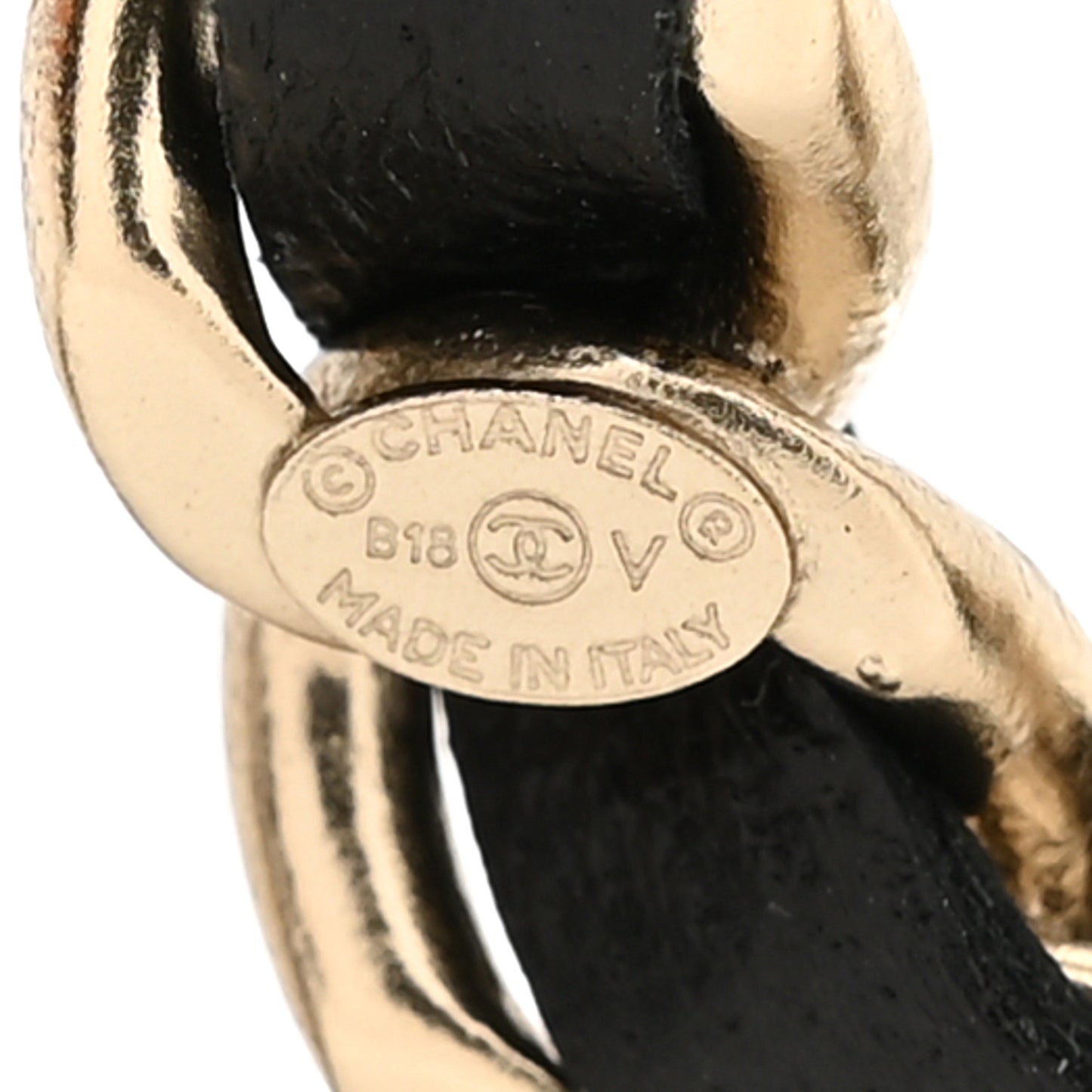Lambskin Chain CC Brooch Black Gold