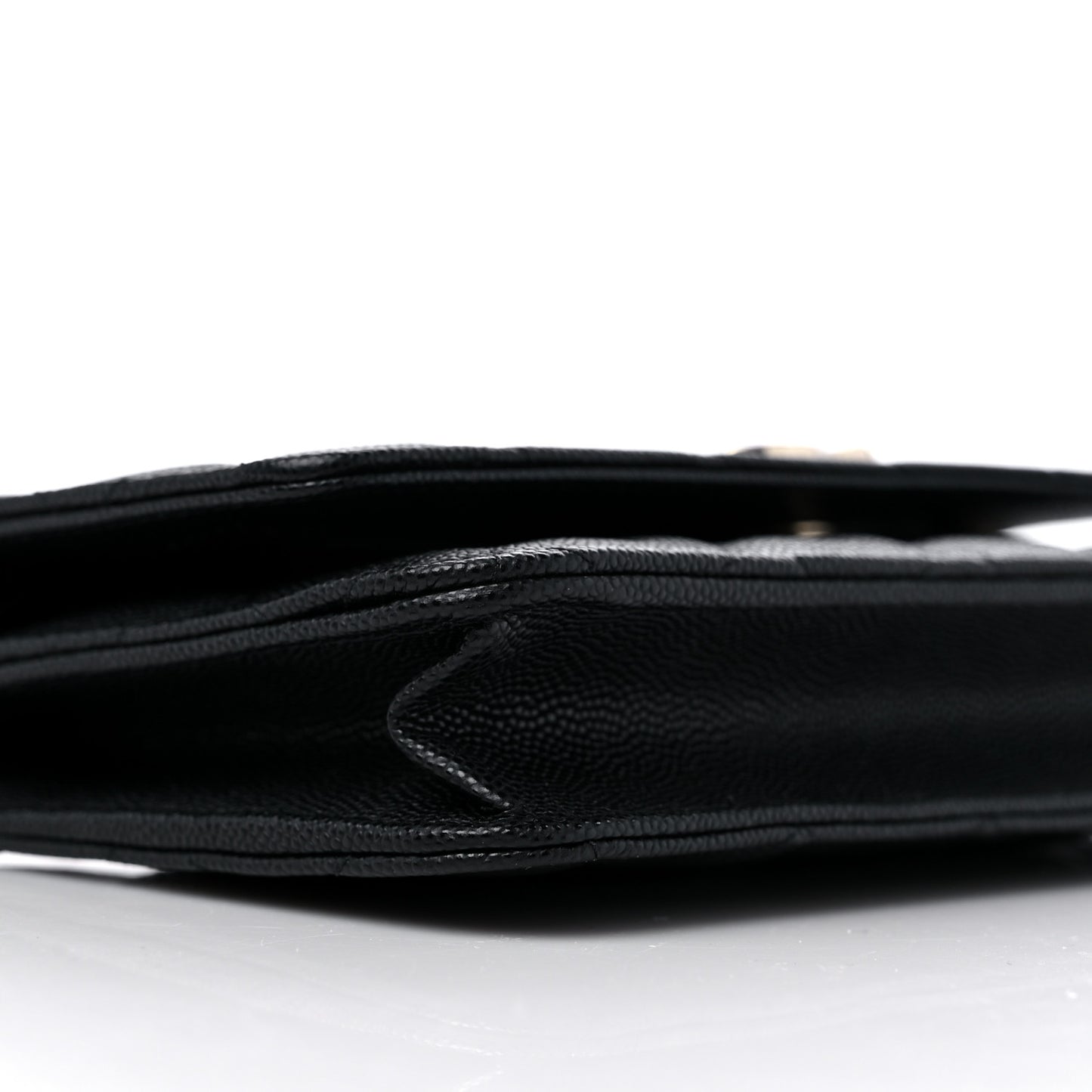 Caviar Quilted Striated CC Wallet On Chain WOC Black