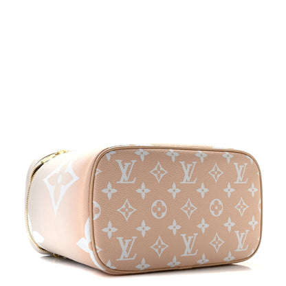 Louis Vuitton Monogram Giant By The Pool Nice BB Brume 4 of 10