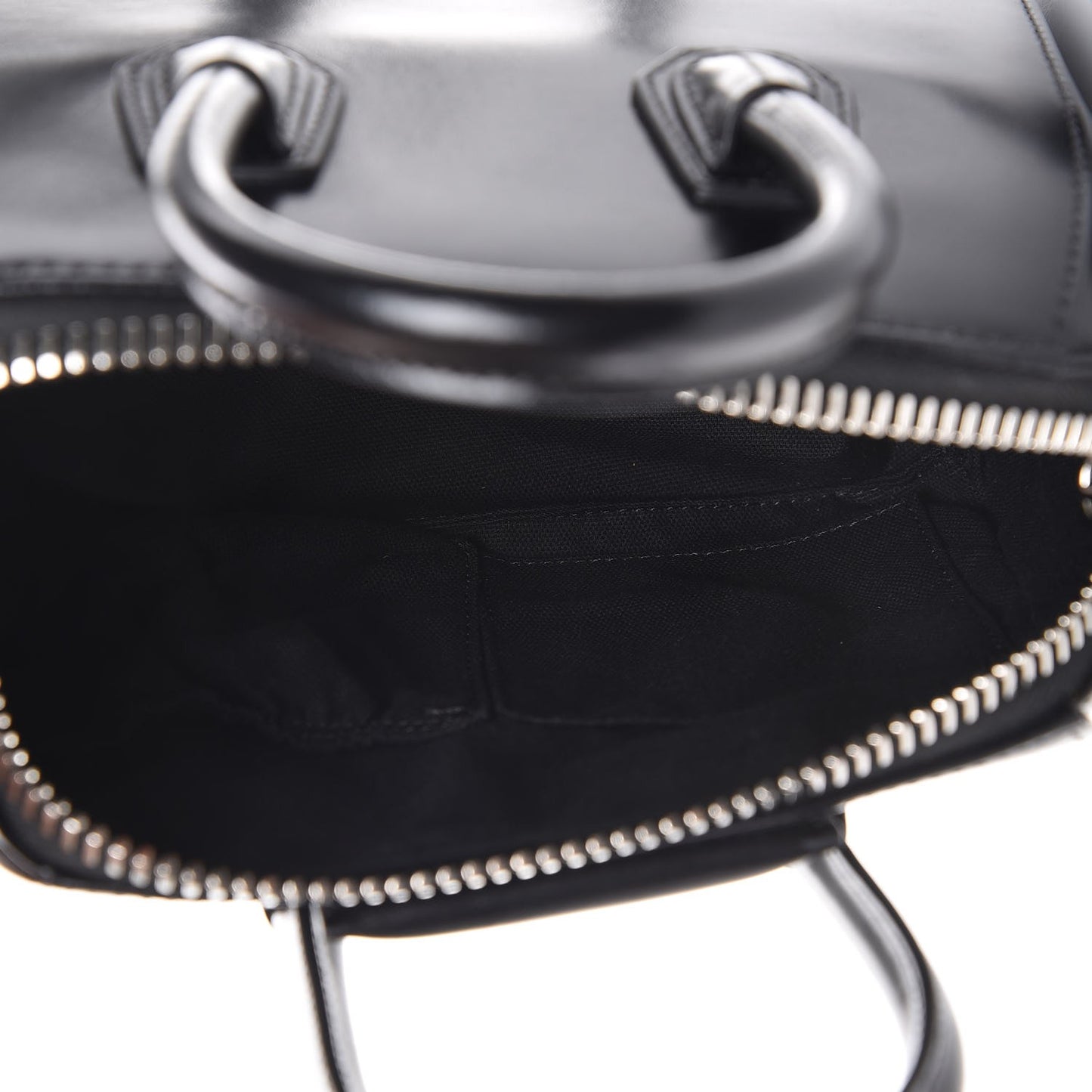 Shiny Lord Calfskin Mini Antigona Black