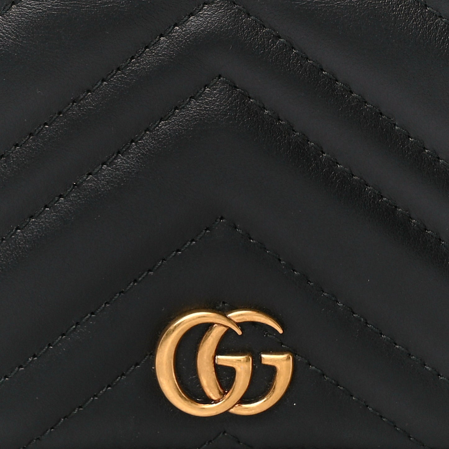 Calfskin Matelasse GG Marmont Passport Case Black