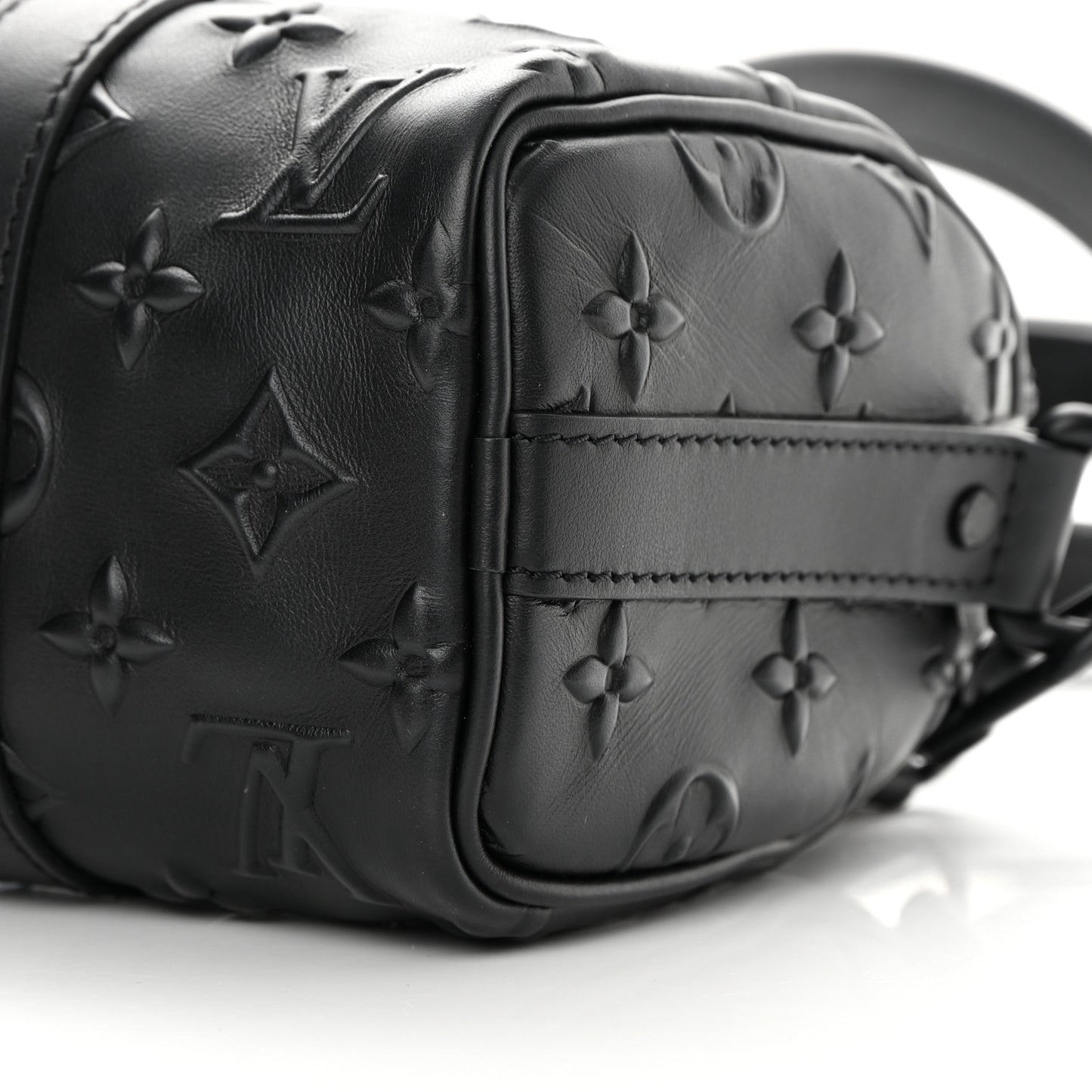 Monogram Seal Keepall XS Black