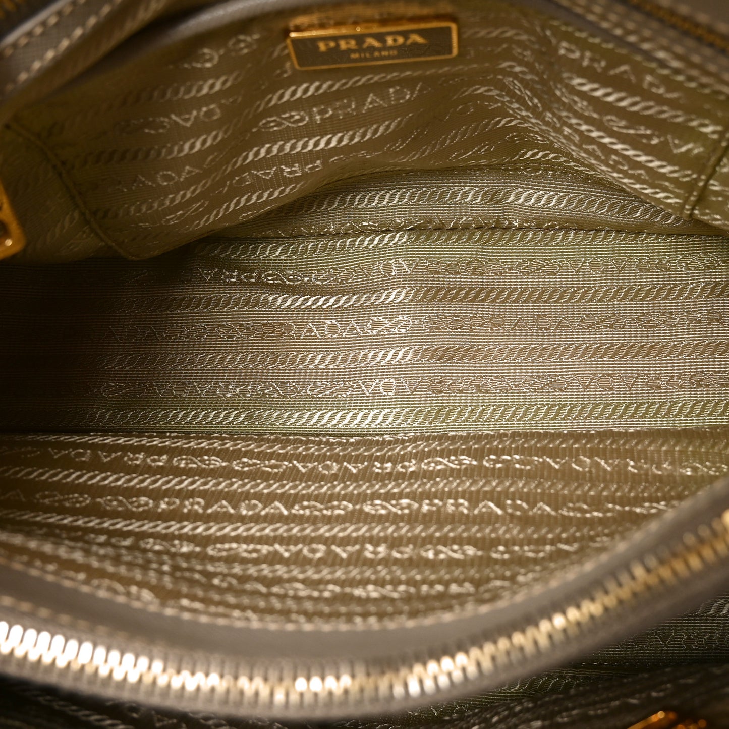 Saffiano Lux Promenade Tote Argilla