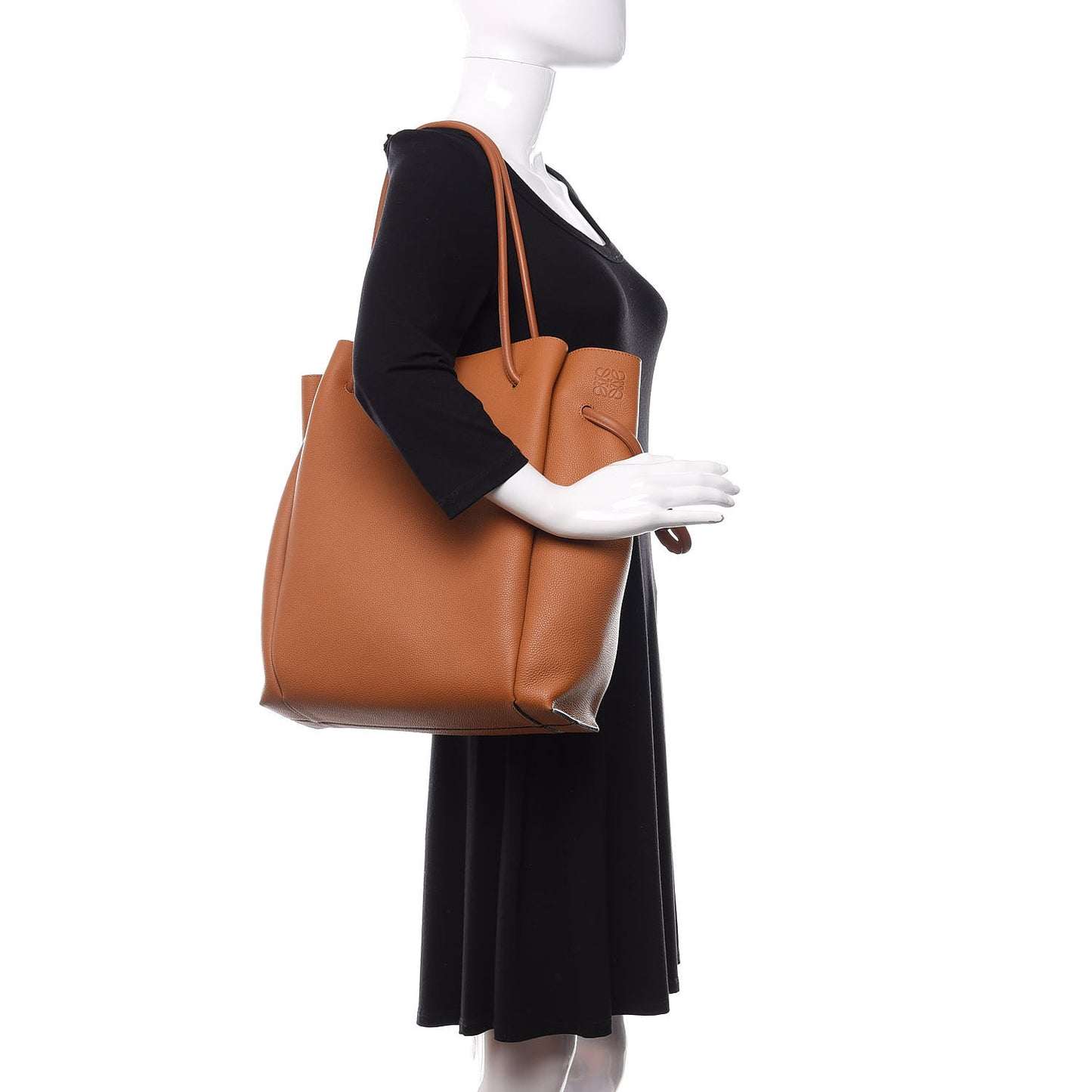 Calfskin Medium Flamenco Knot Bag Tan Light Caramel