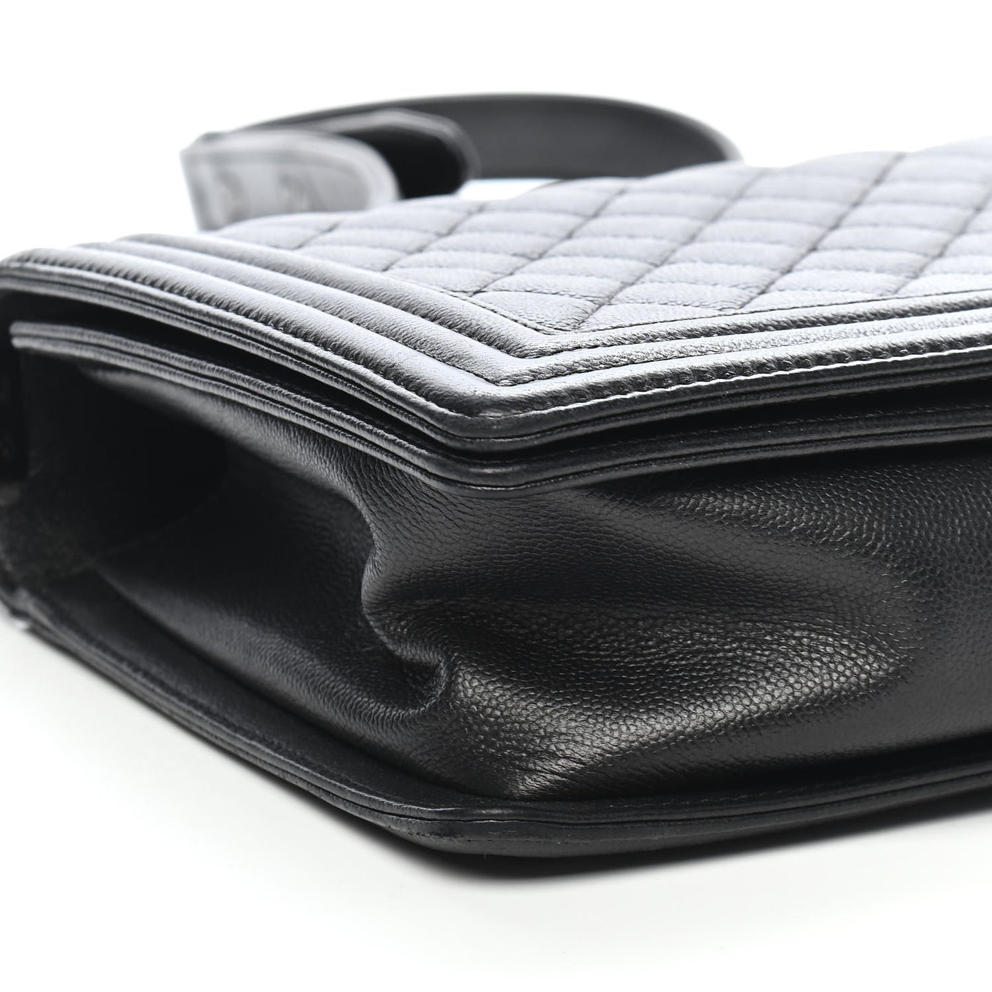 Caviar Quilted New Medium Boy Flap So Black