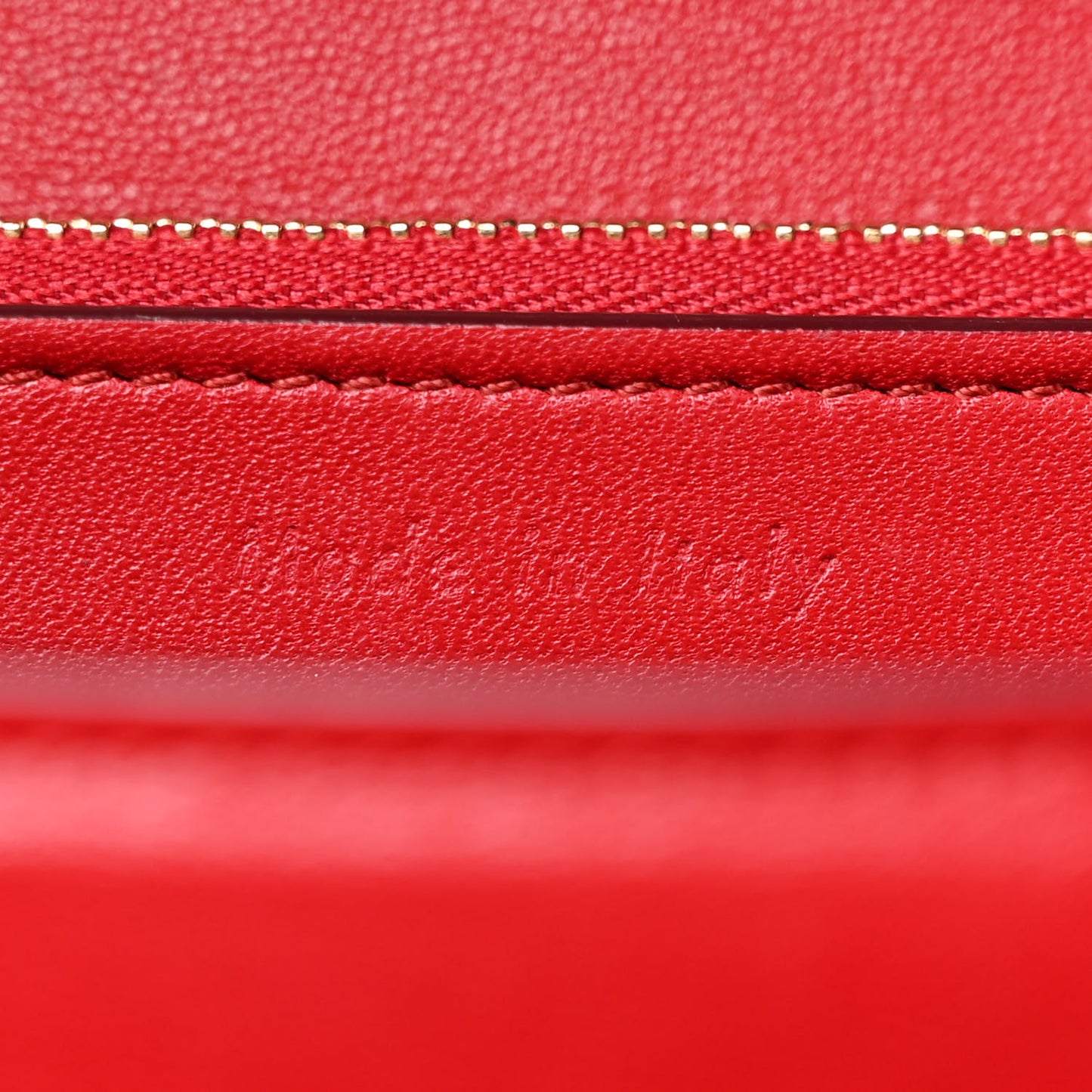 Smooth Calfskin Medium Classic Box Flap Bag Red