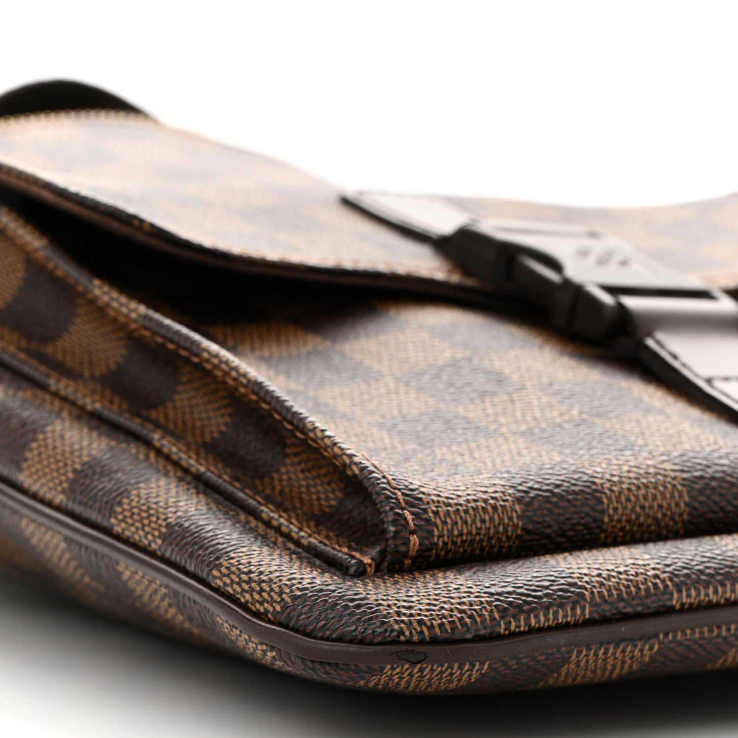Louis Vuitton Damier Ebene Pochette Melville 8 of 9
