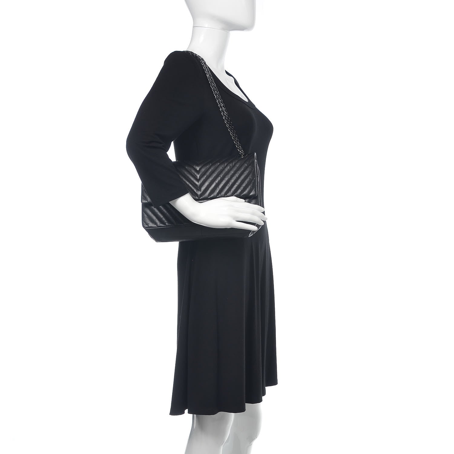 Chanel Aged Calfskin Chevron Quilted 2.55 Reissue 226 So Black 2 of 9