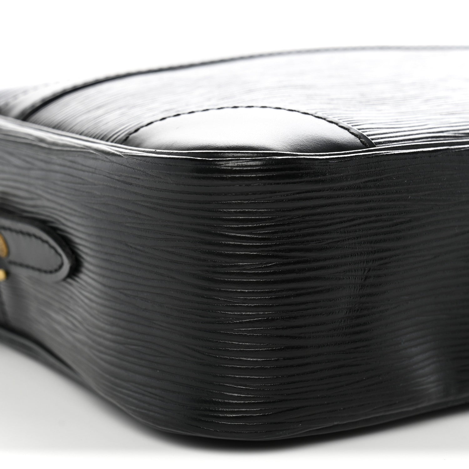 Louis Vuitton Epi Trocadero 24 Black 8 of 11