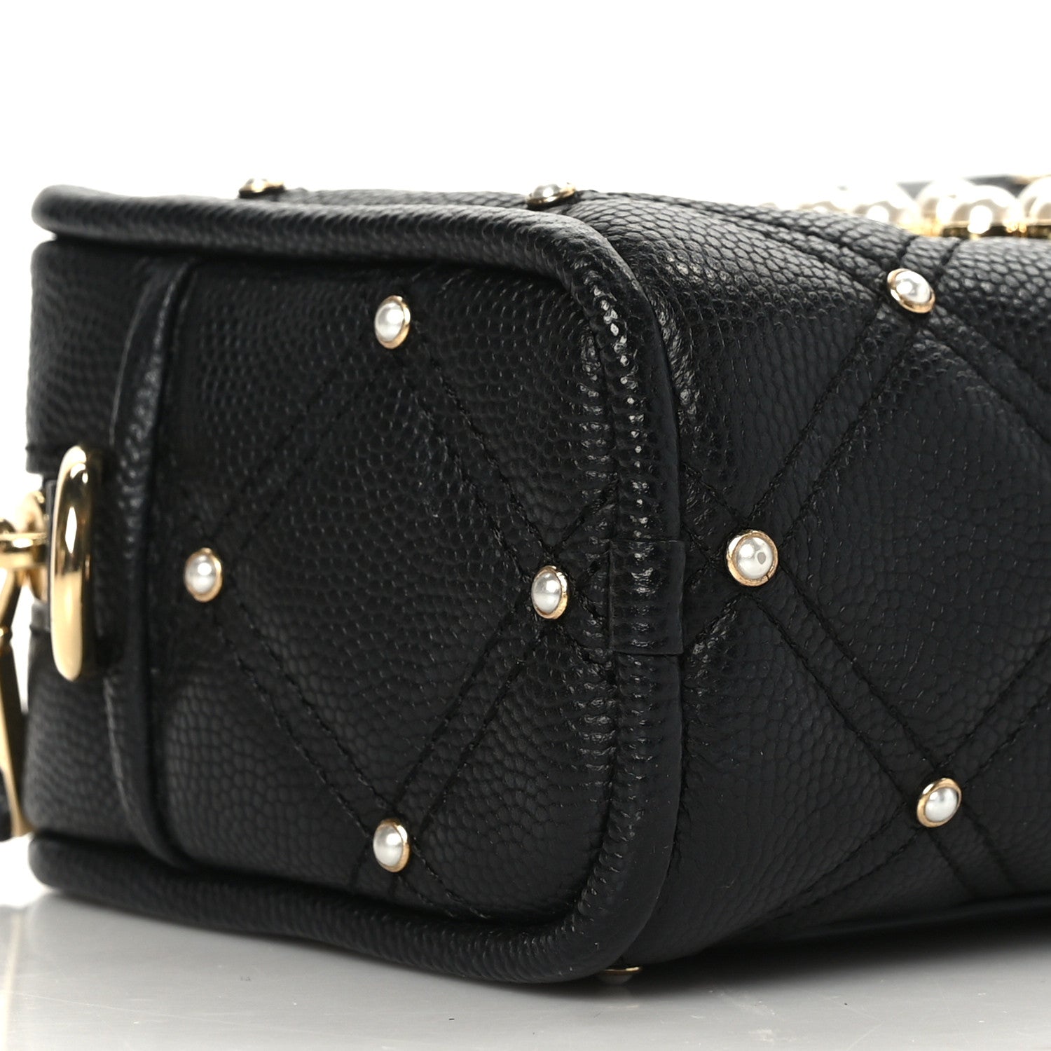 Marc Jacobs Calfskin Quilted Pearl The Softshot 17 Crossbody Black 7 of 8