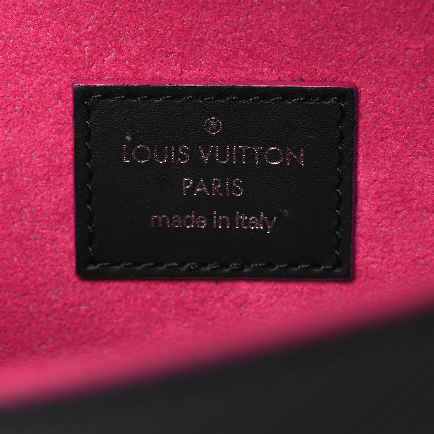 Epi Pochette Felicie Black Hot Pink