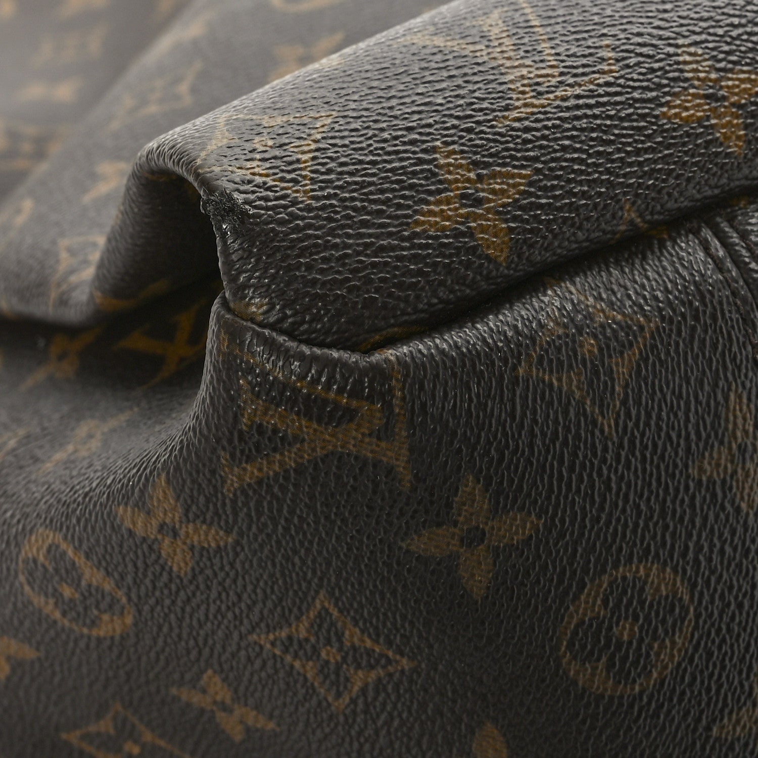 Louis Vuitton Monogram Artsy GM 7 of 10