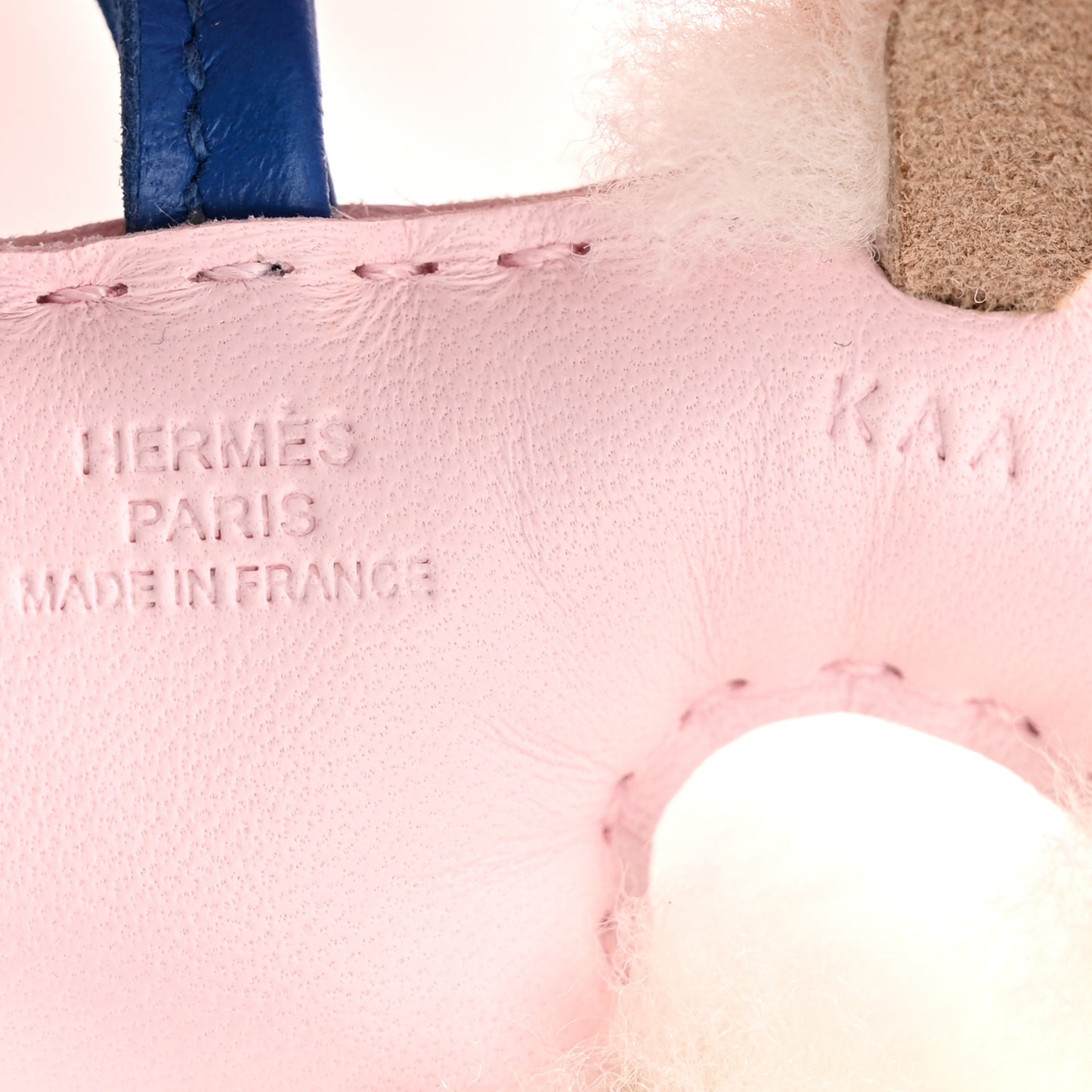 Milo Lambskin Shearling Budy Charm Ecru Rose Darling Bleu France