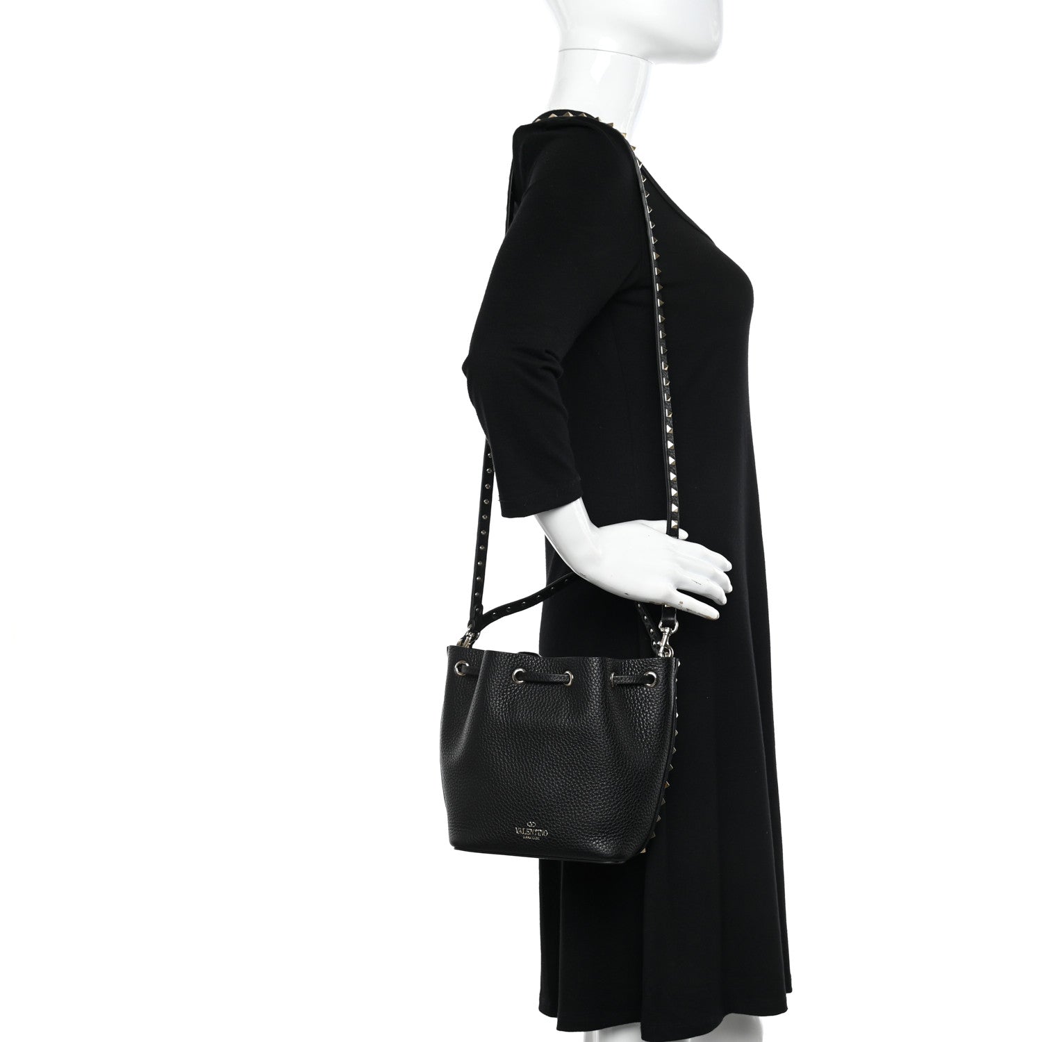 Valentino Garavani Grained Calfskin Rockstud Bucket Bag Black 2 of 9