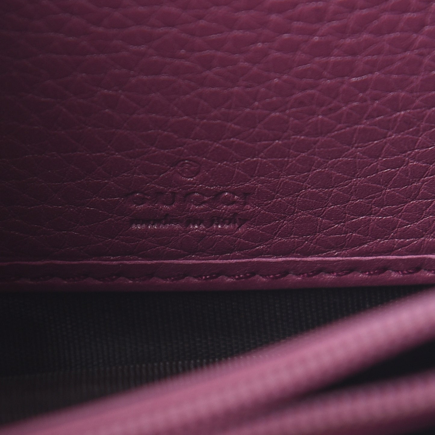 Pebbled Calfskin Soho Compact Disco Zip Around Wallet Peonia Flower