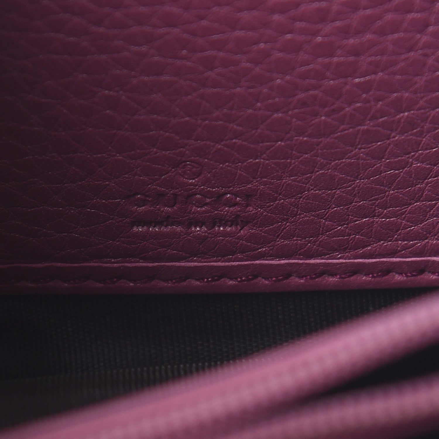 Gucci Pebbled Calfskin Soho Compact Disco Zip Around Wallet Peonia Flower 6 of 13