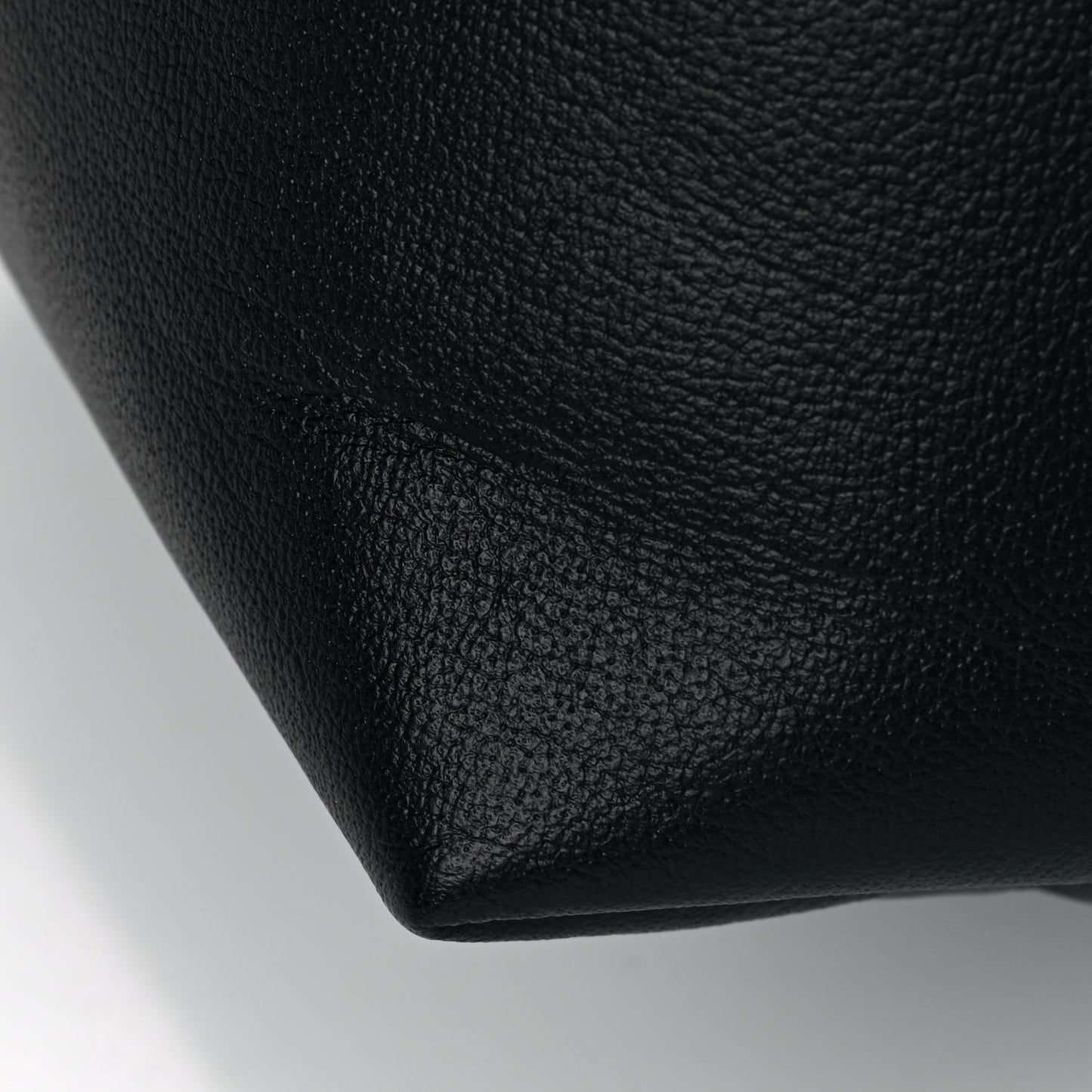Calfskin Virtus Tote Black
