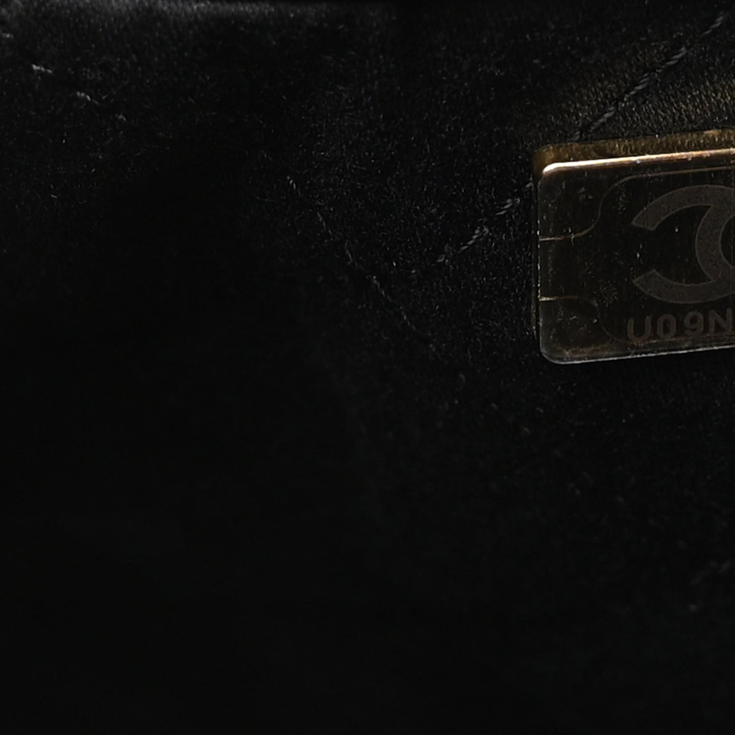 Shiny Crumpled Calfskin Quilted Pearl Mini Chanel 22 Black