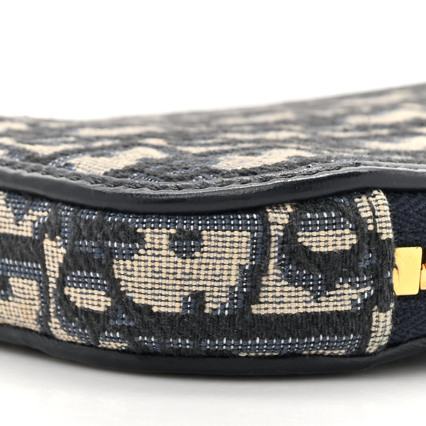 Oblique 30 Montaigne Phone Holder Blue