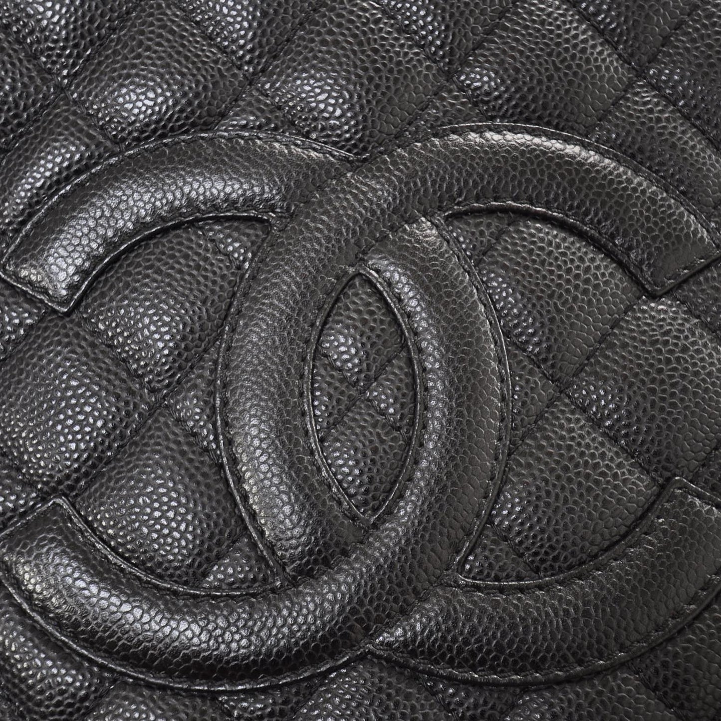 Caviar Quilted Grand Shopping Tote GST Black