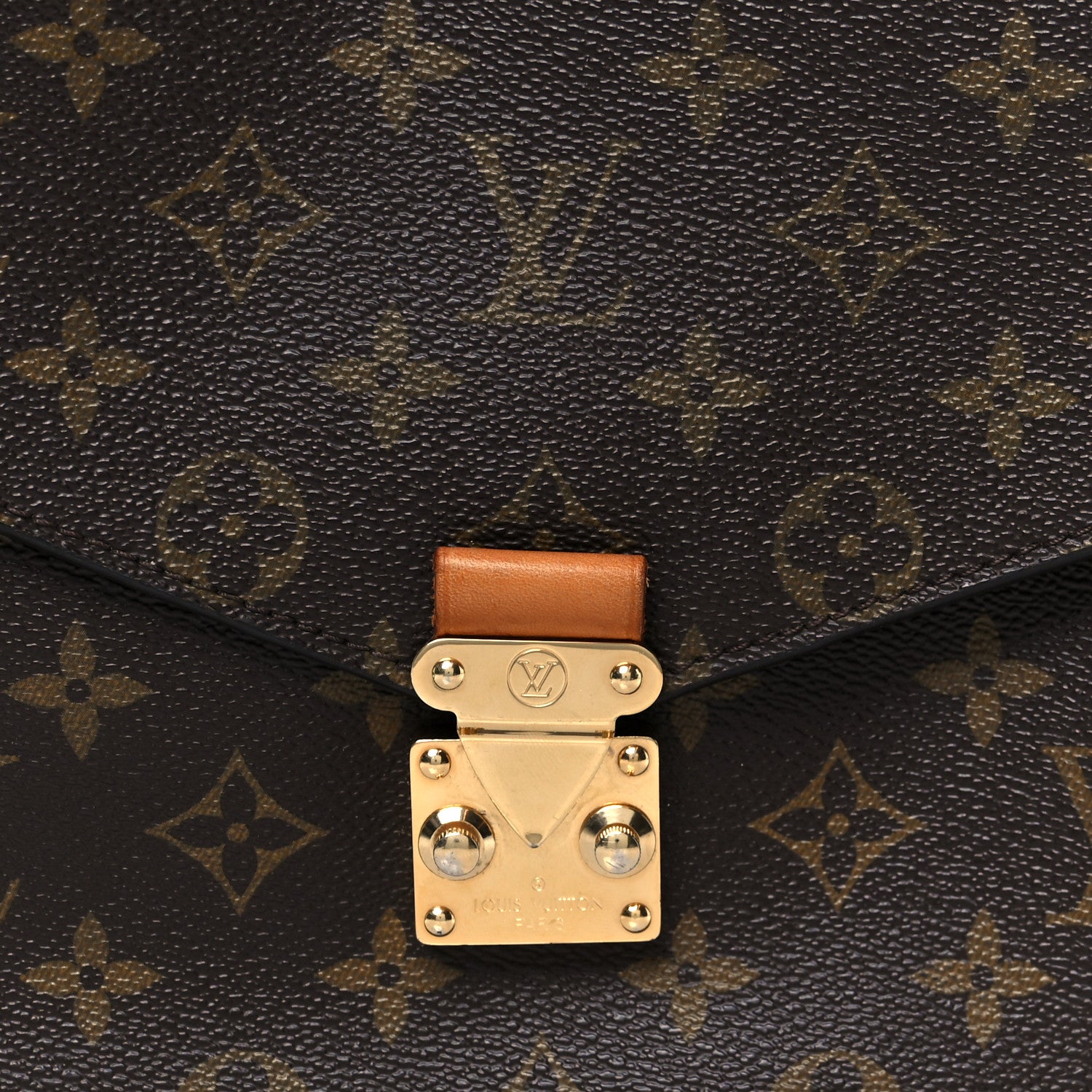 Louis Vuitton Monogram Pochette Metis 18 of 23