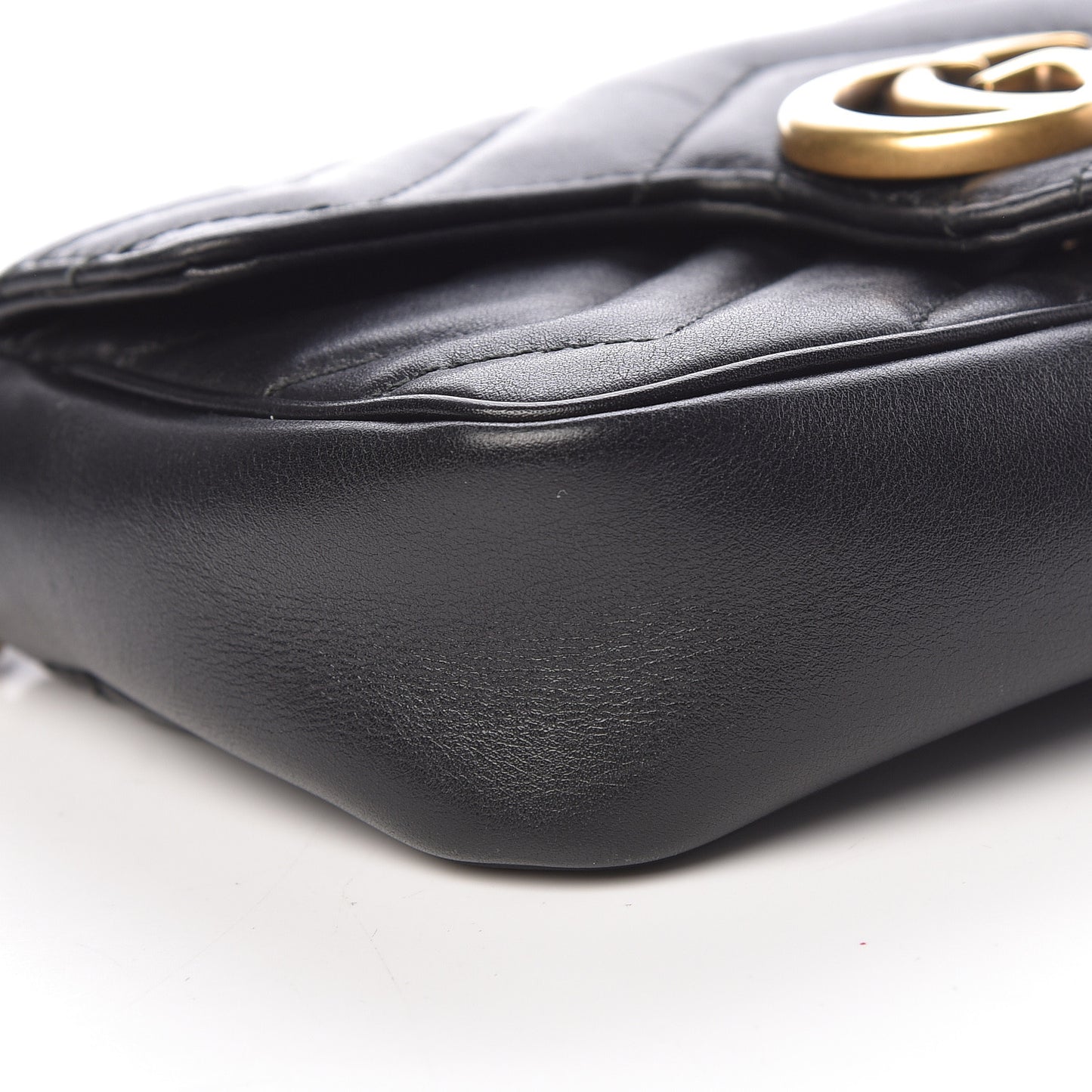 Calfskin Matelasse Super Mini GG Marmont Shoulder Bag Black