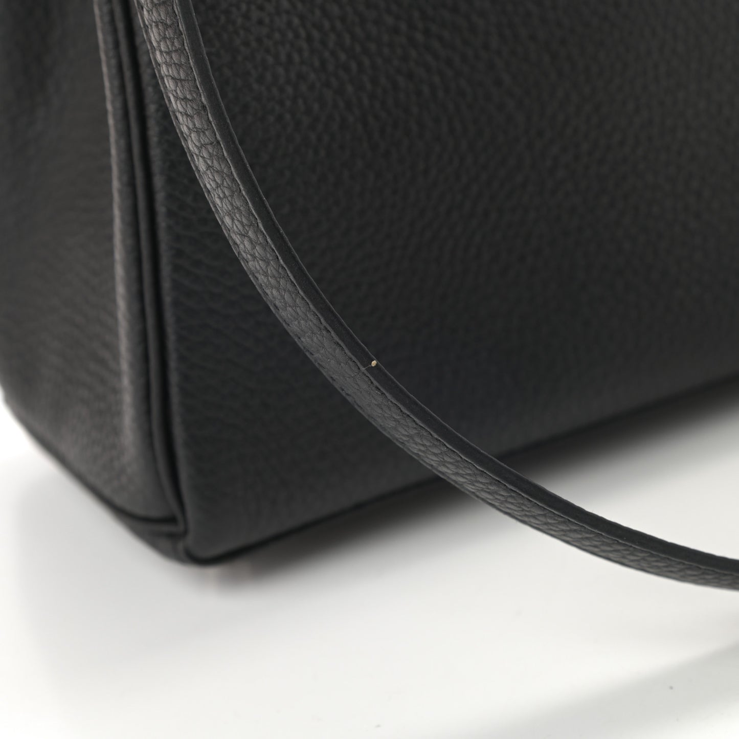 Togo Kelly Retourne 25 Black