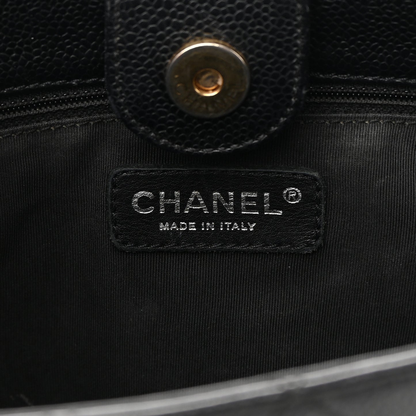 Caviar Quilted Petit Shopping Tote PST Black