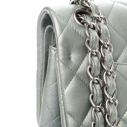 Chanel Metallic Lambskin Quilted Jumbo Double Flap Green 8 of 16