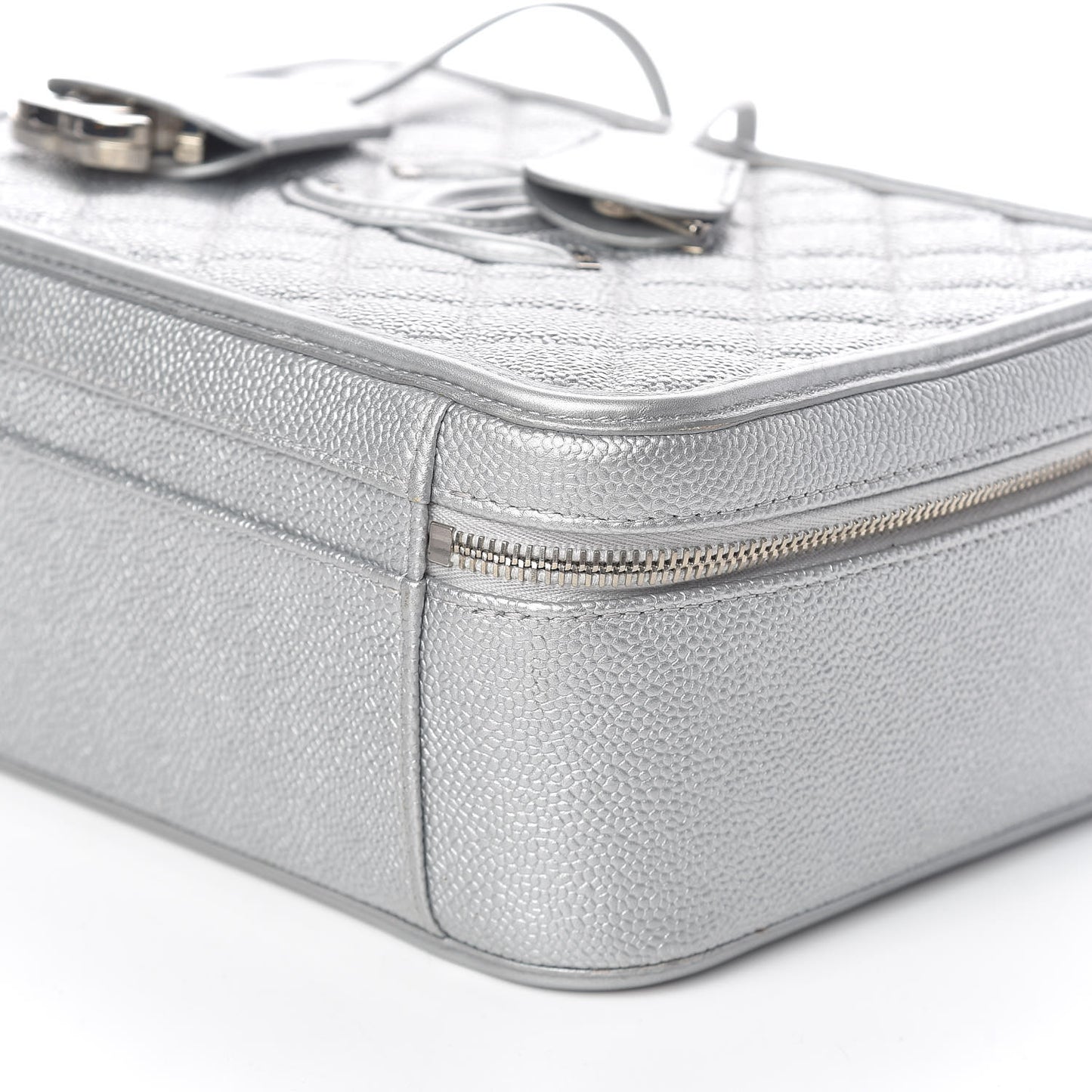 Metallic Caviar Quilted Large CC Filigree Vanity Case Silver
