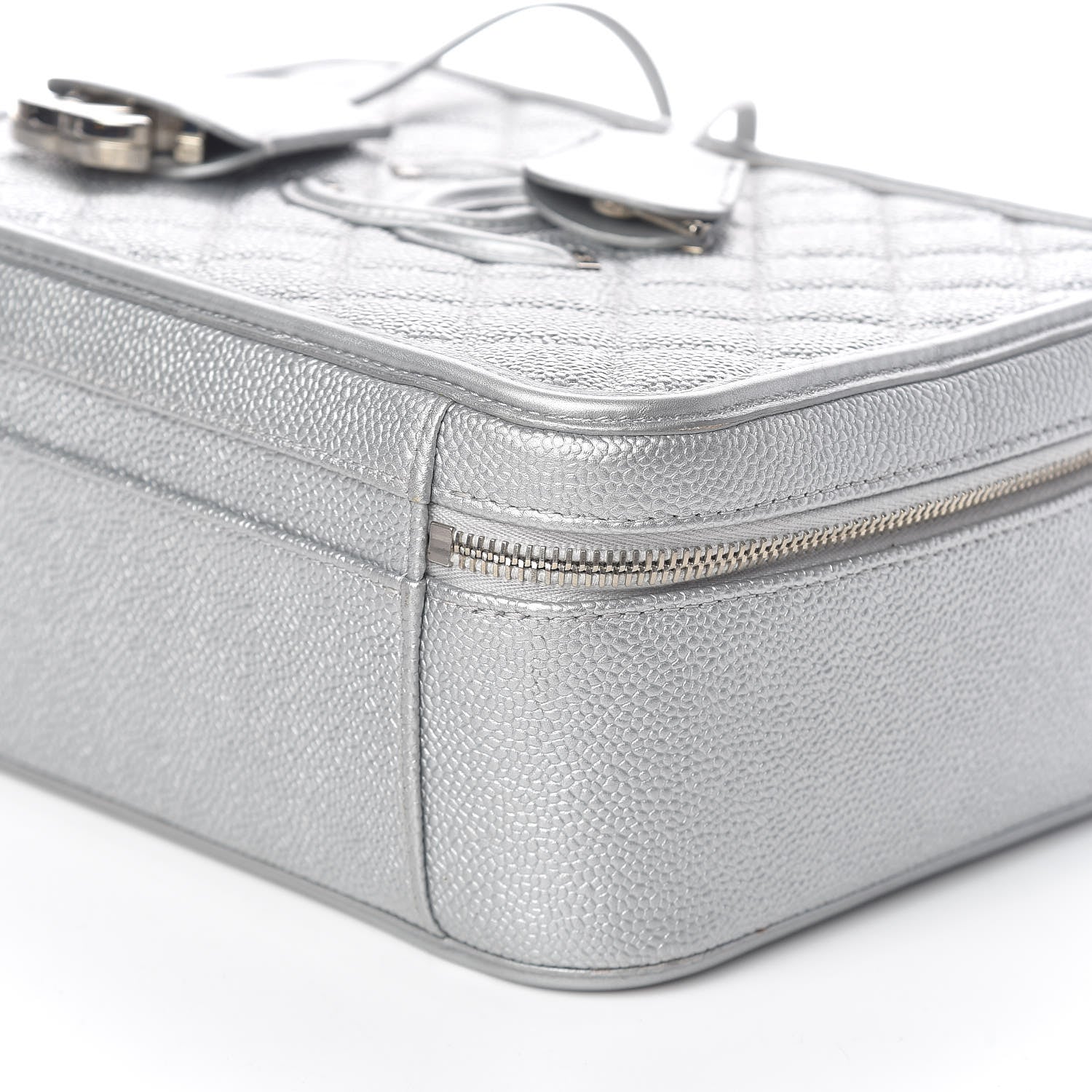 Chanel Metallic Caviar Quilted Large CC Filigree Vanity Case Silver 10 of 11