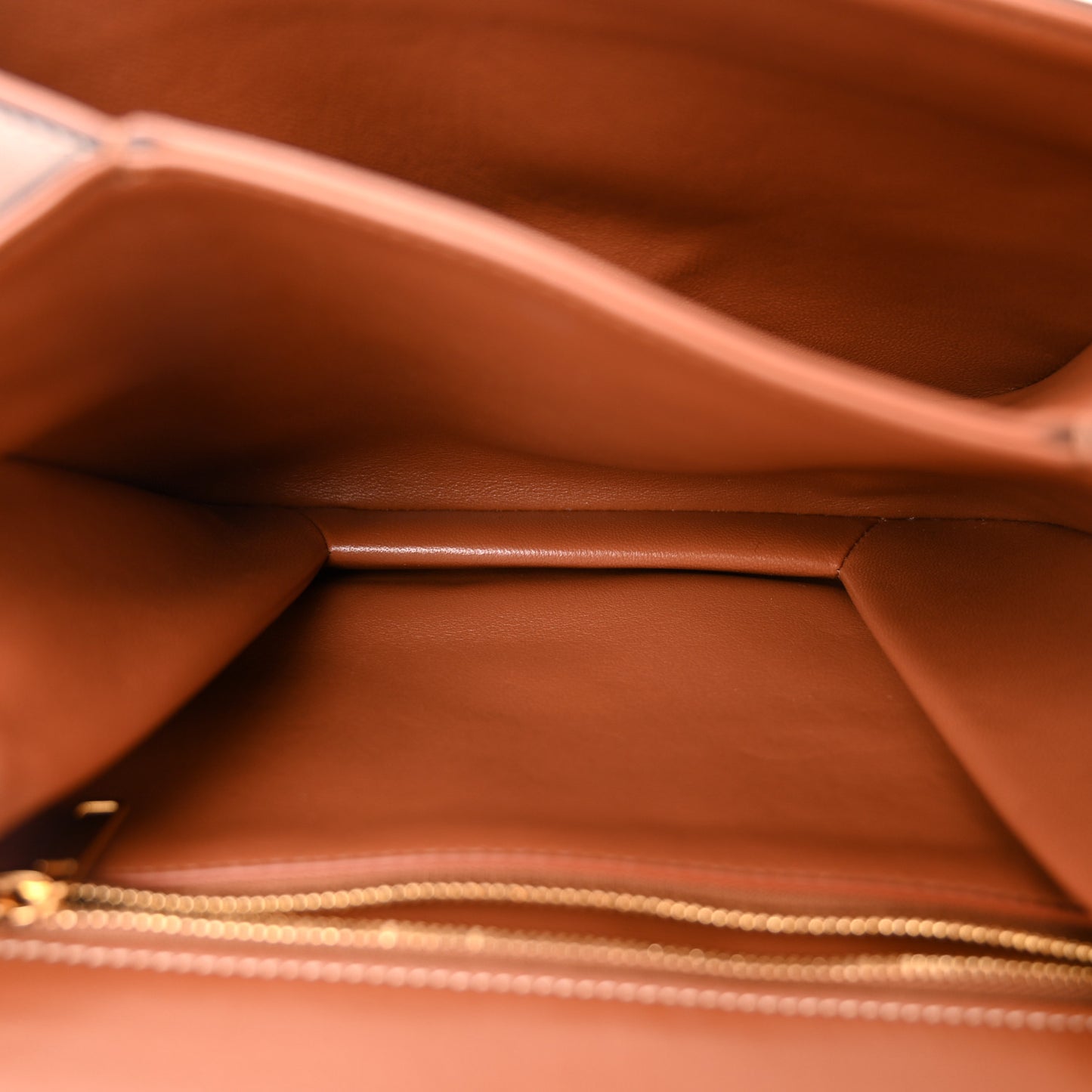 Smooth Calfskin Medium Tabou Tan