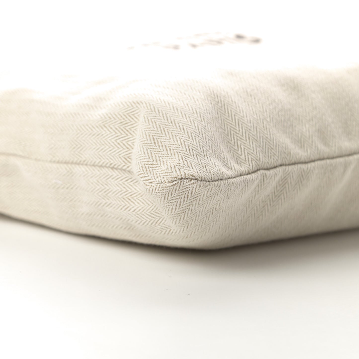 Canvas Swift Aline Grooming Bag Gold