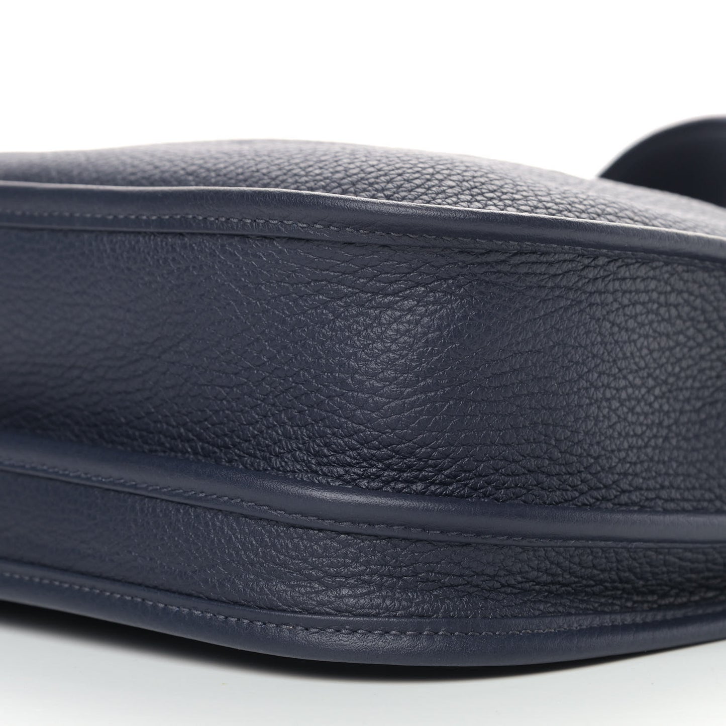 Taurillon Clemence Evelyne III PM Bleu Nuit
