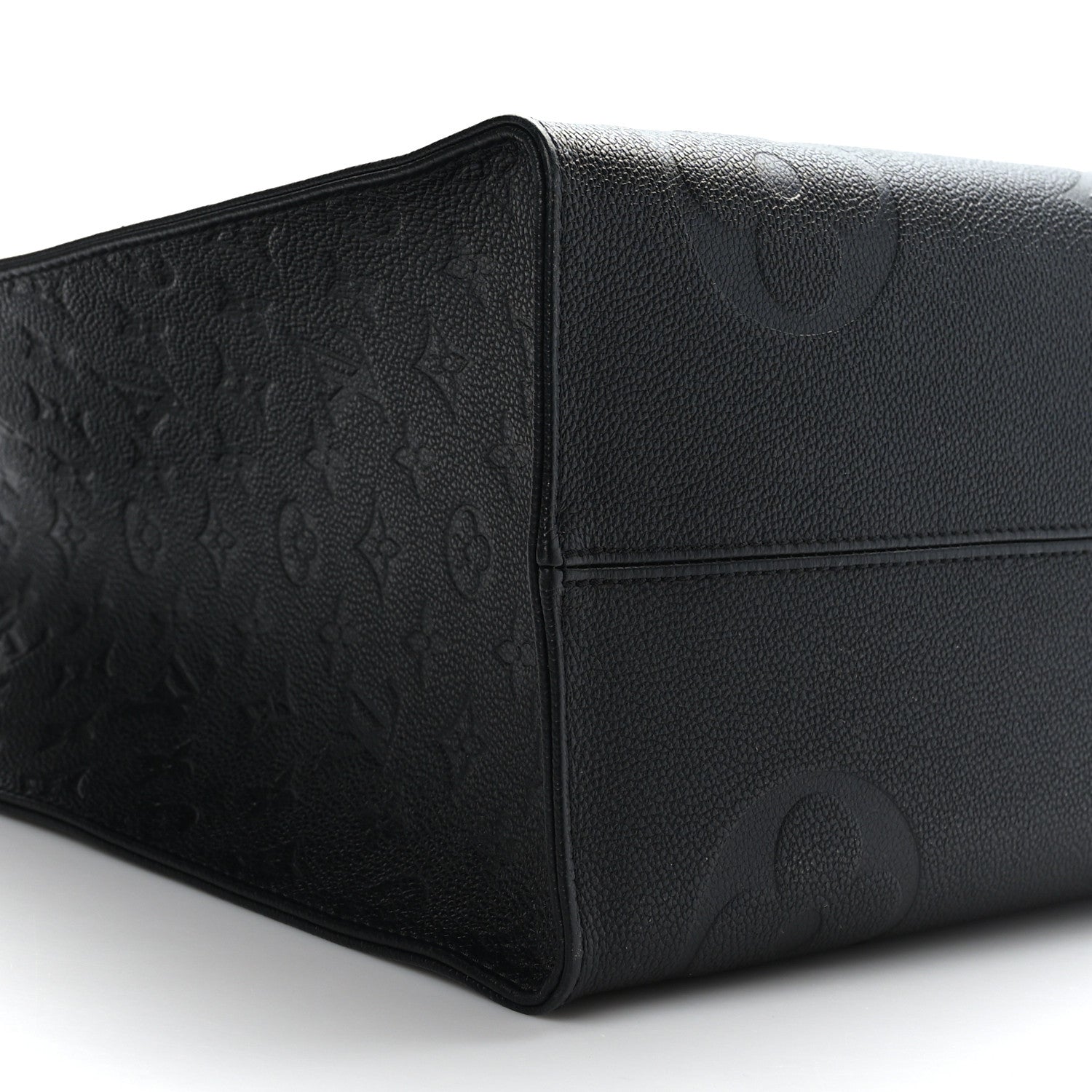 Louis Vuitton Empreinte Monogram Giant Onthego GM Black 7 of 9