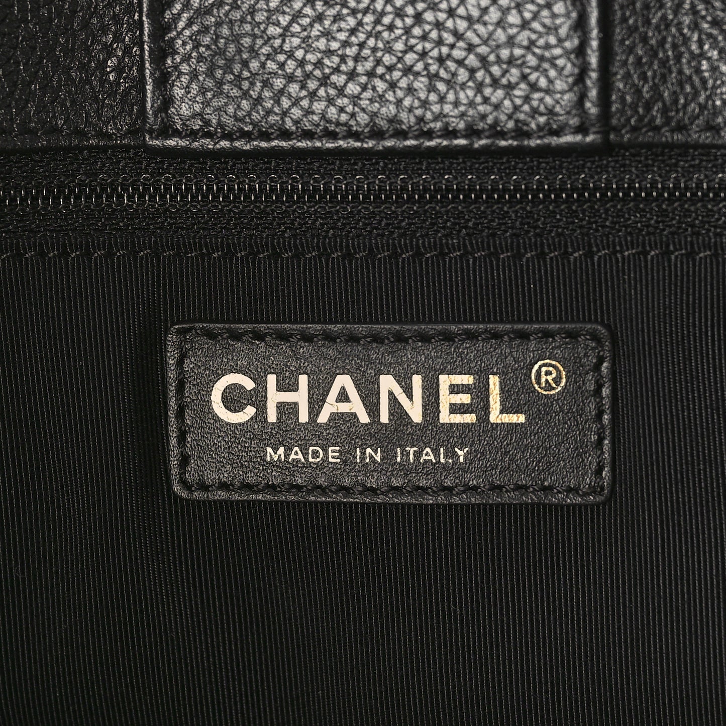 Caviar Medium Cerf Executive Shopper Tote Black