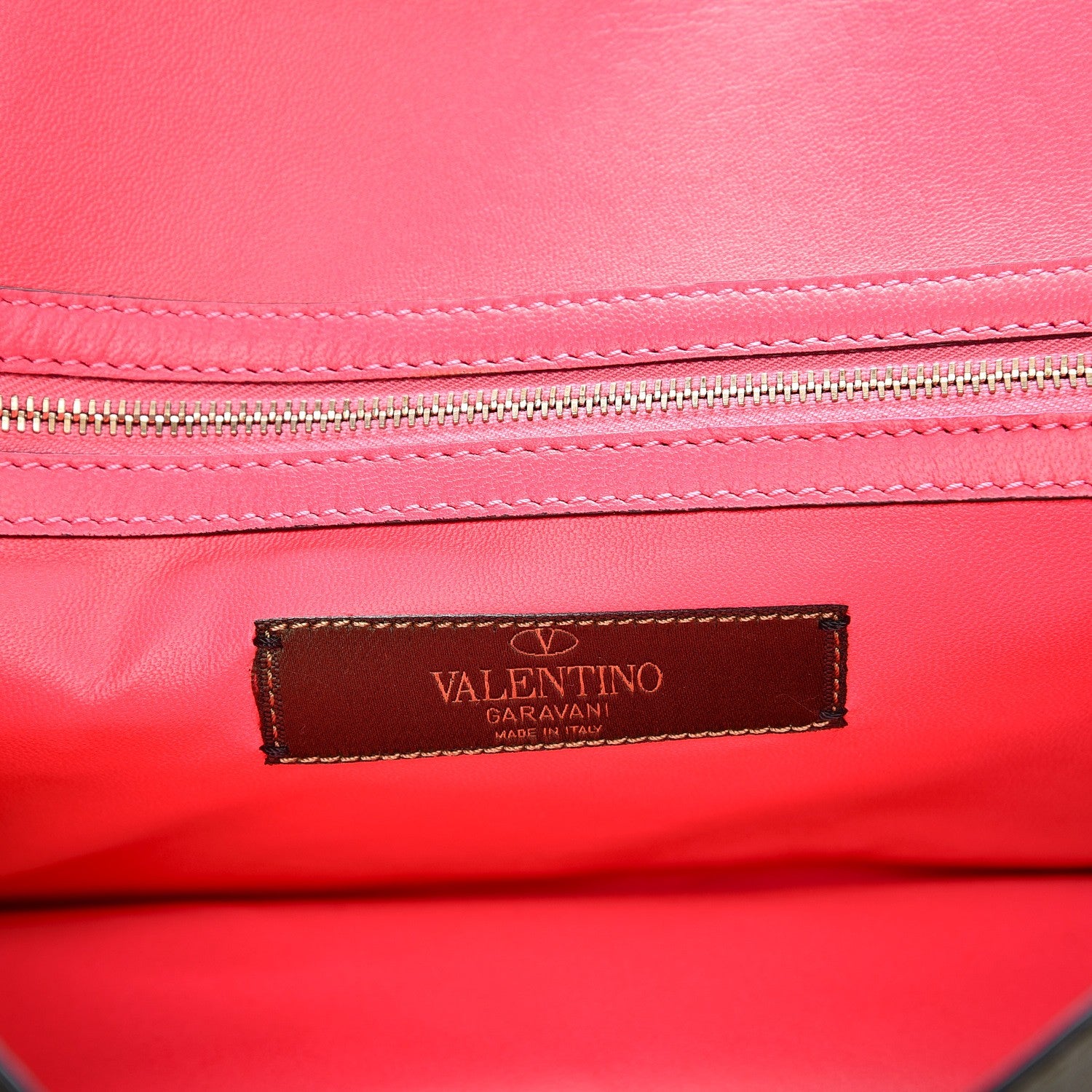 Valentino Garavani Nappa Canvas Camouflage Medium Glam Lock Rockstud Flap Fuxia Fluo 7 of 7