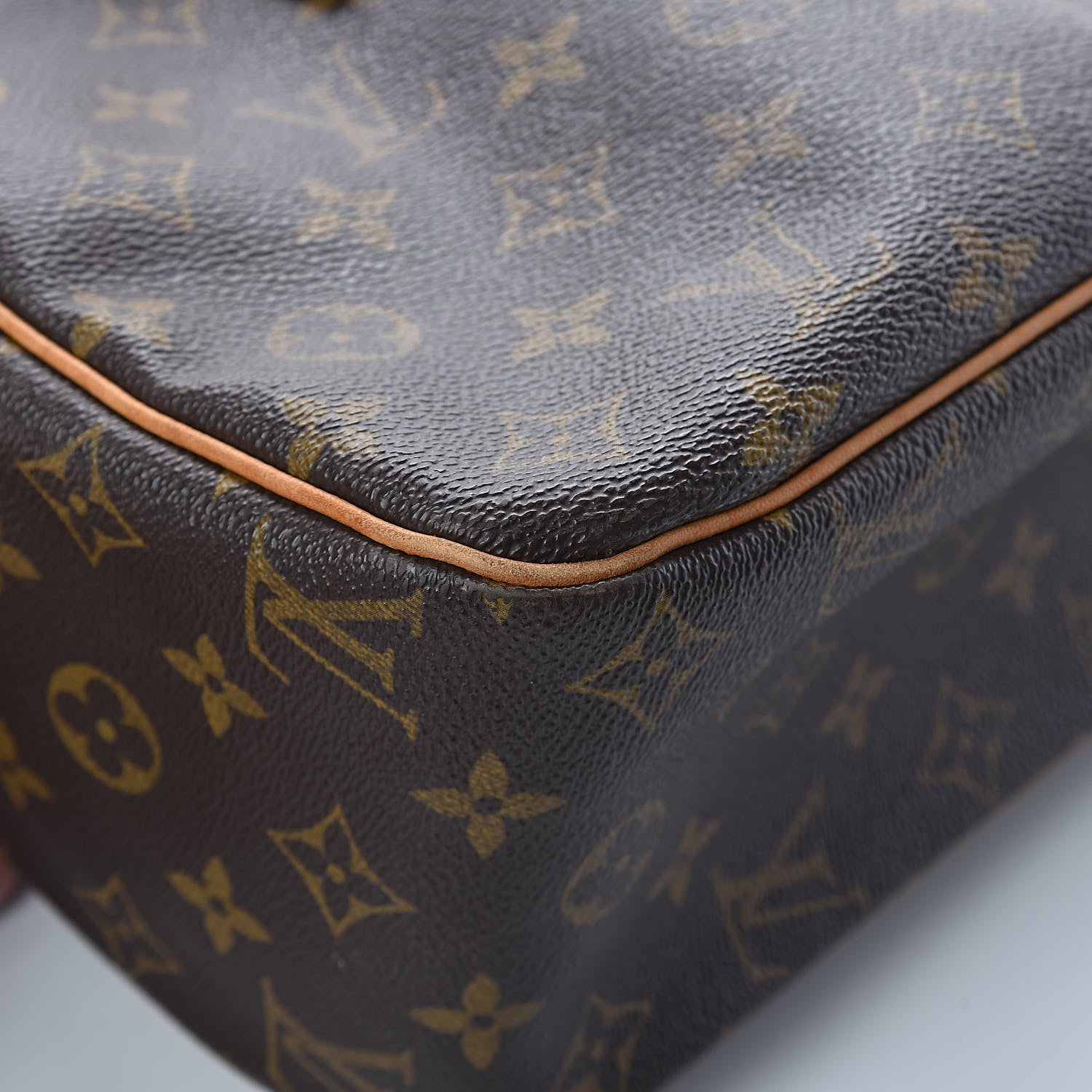 Louis Vuitton Monogram Cite GM 15 of 16