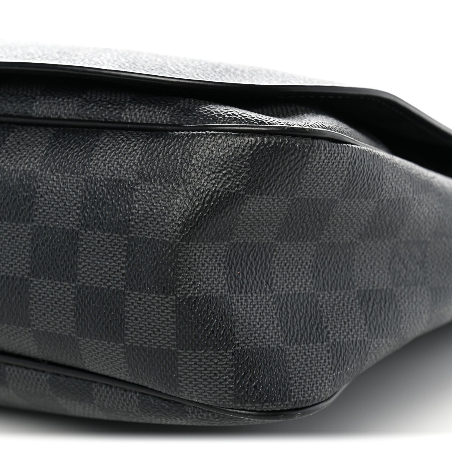 Louis Vuitton Damier Graphite Daniel GM 9 of 14