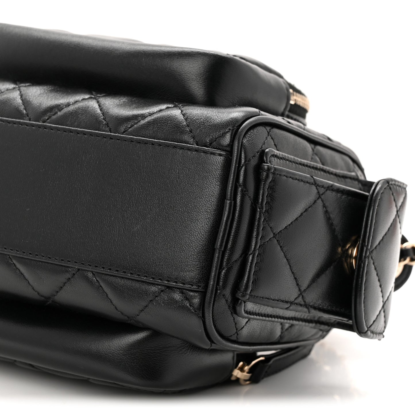 Shiny Crumpled Lambskin Quilted Small Preppy Pocket Camera Case Black