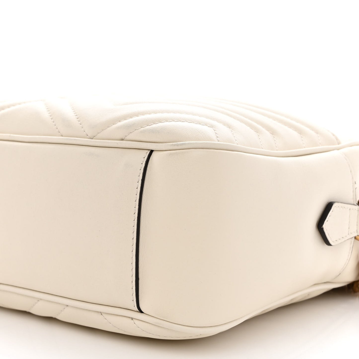 Calfskin Matelasse Medium GG Marmont Chain Shoulder Bag Mystic White