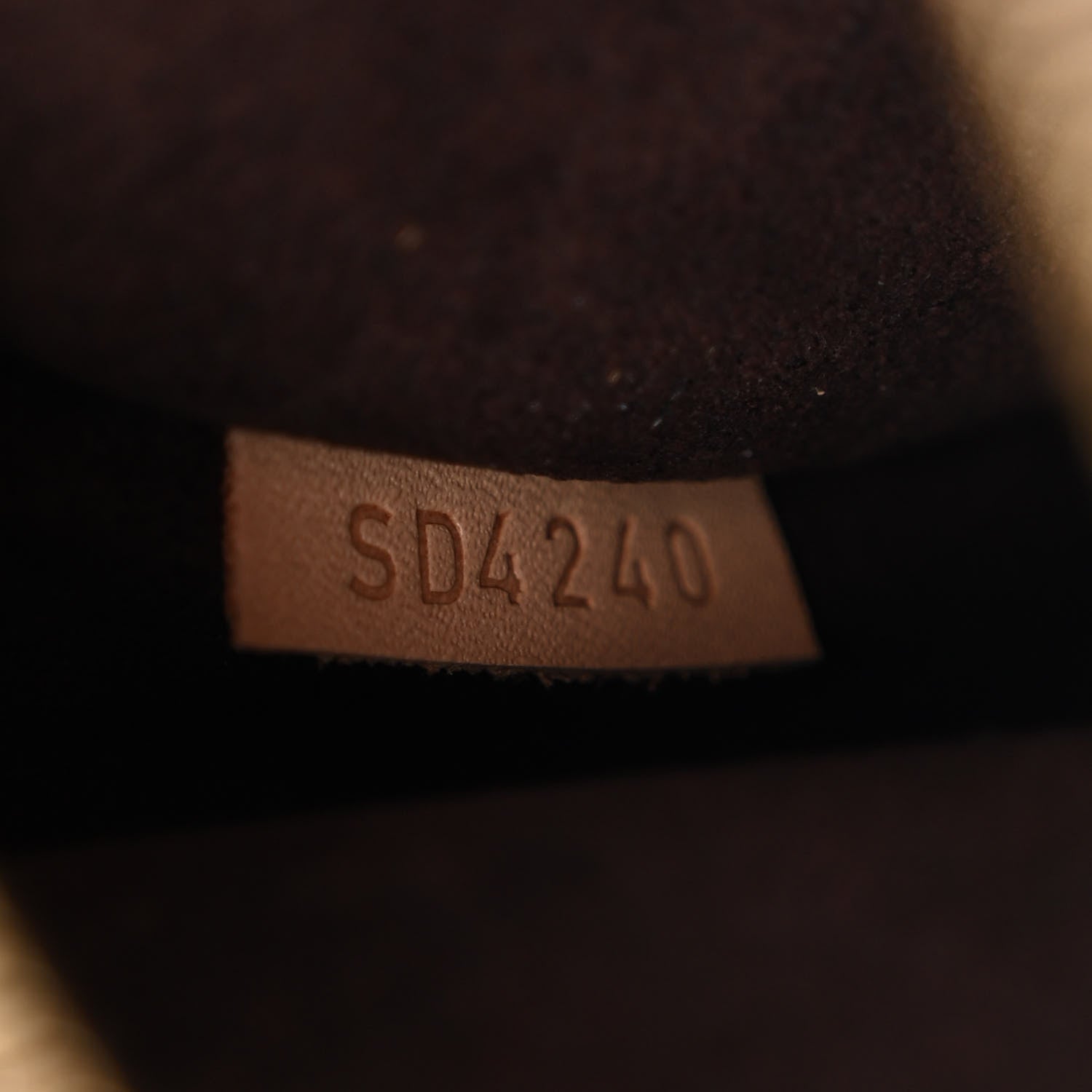 Louis Vuitton Monogram Pochette Metis 8 of 11