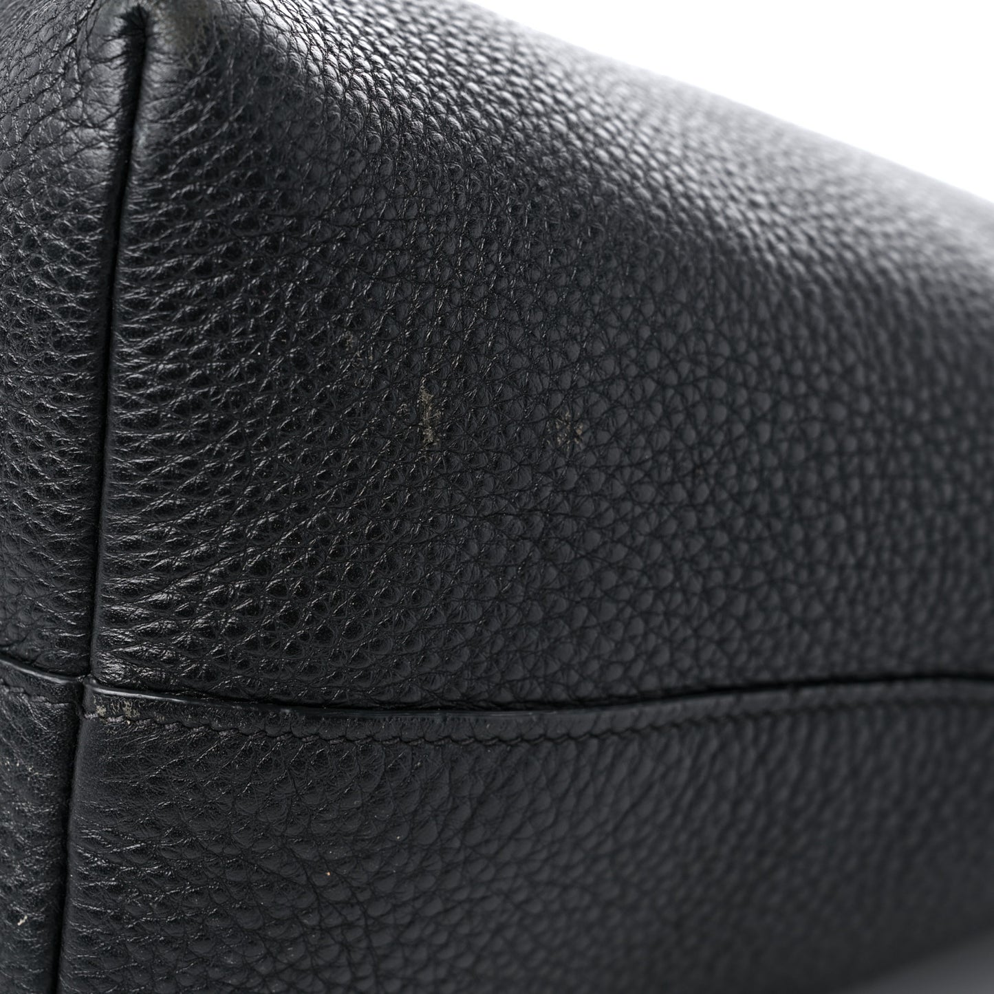 Vitello Daino Pocket Shopping Tote Black