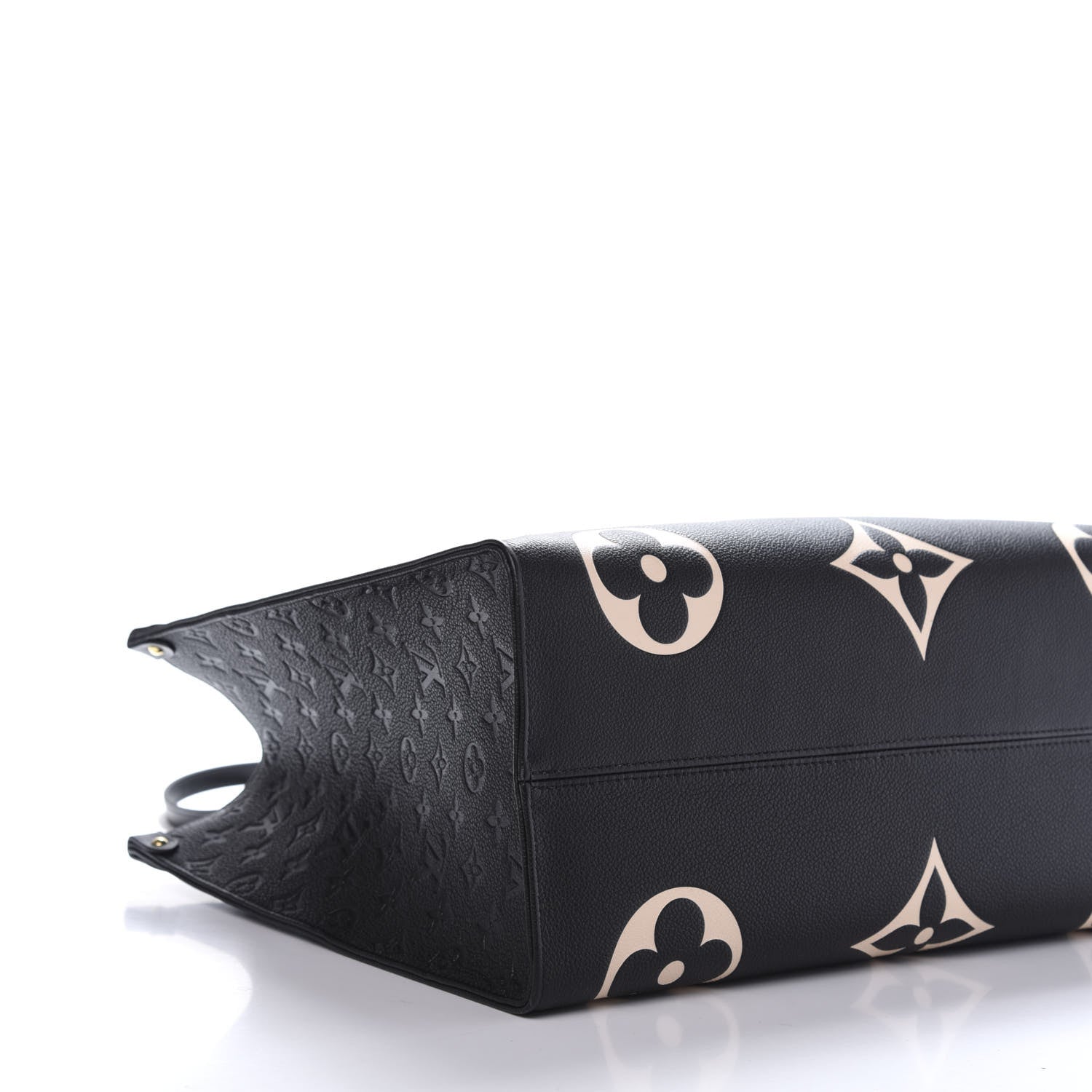 Louis Vuitton Empreinte Monogram Giant Crafty Onthego GM Black Creme 5 of 9